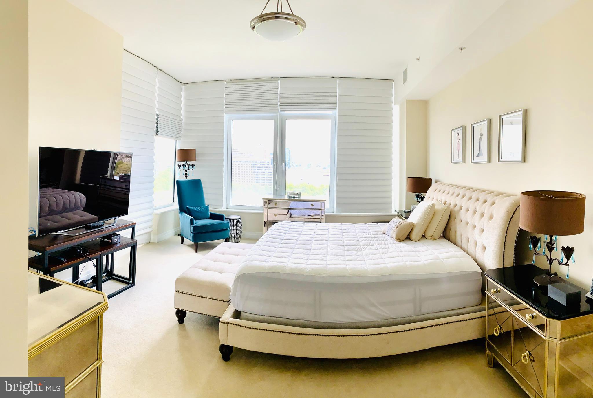 ONE PARK CREST CONDOMINIUM - Residential