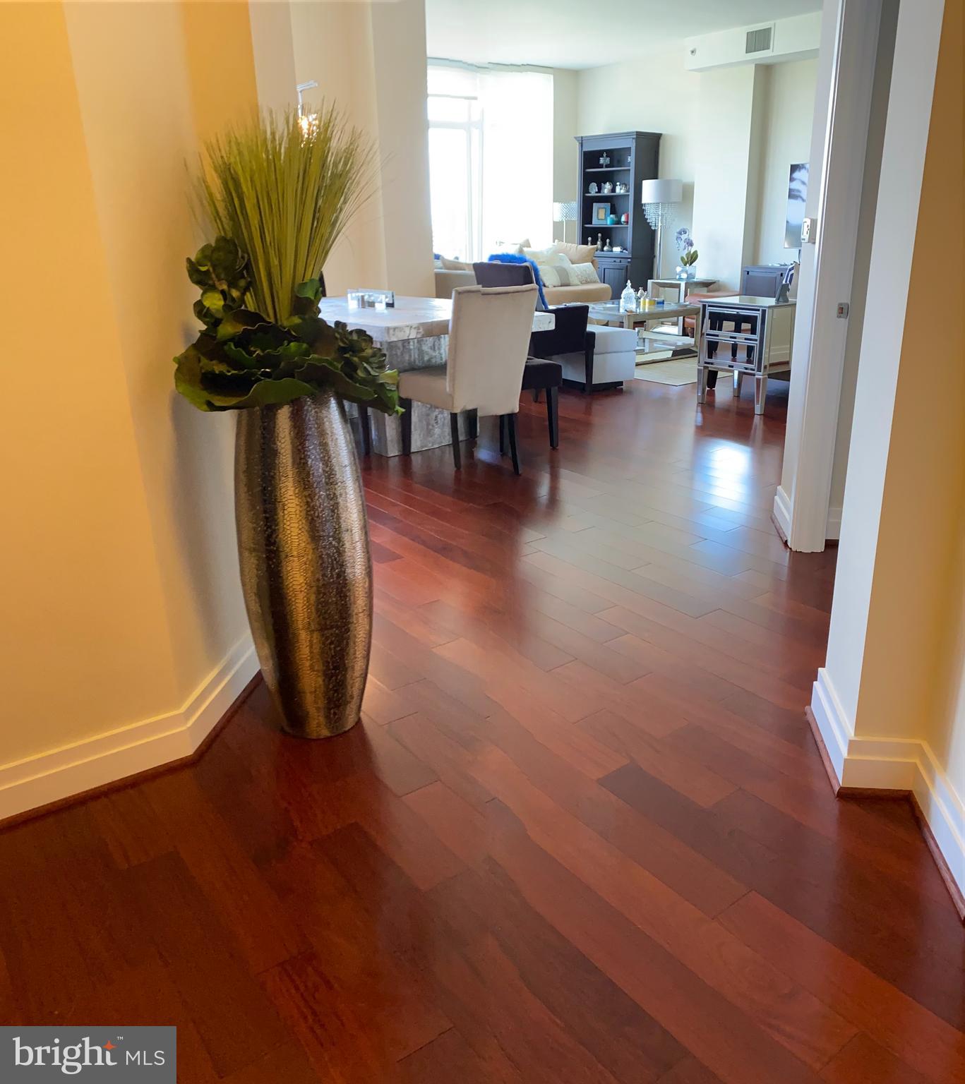 ONE PARK CREST CONDOMINIUM - Residential