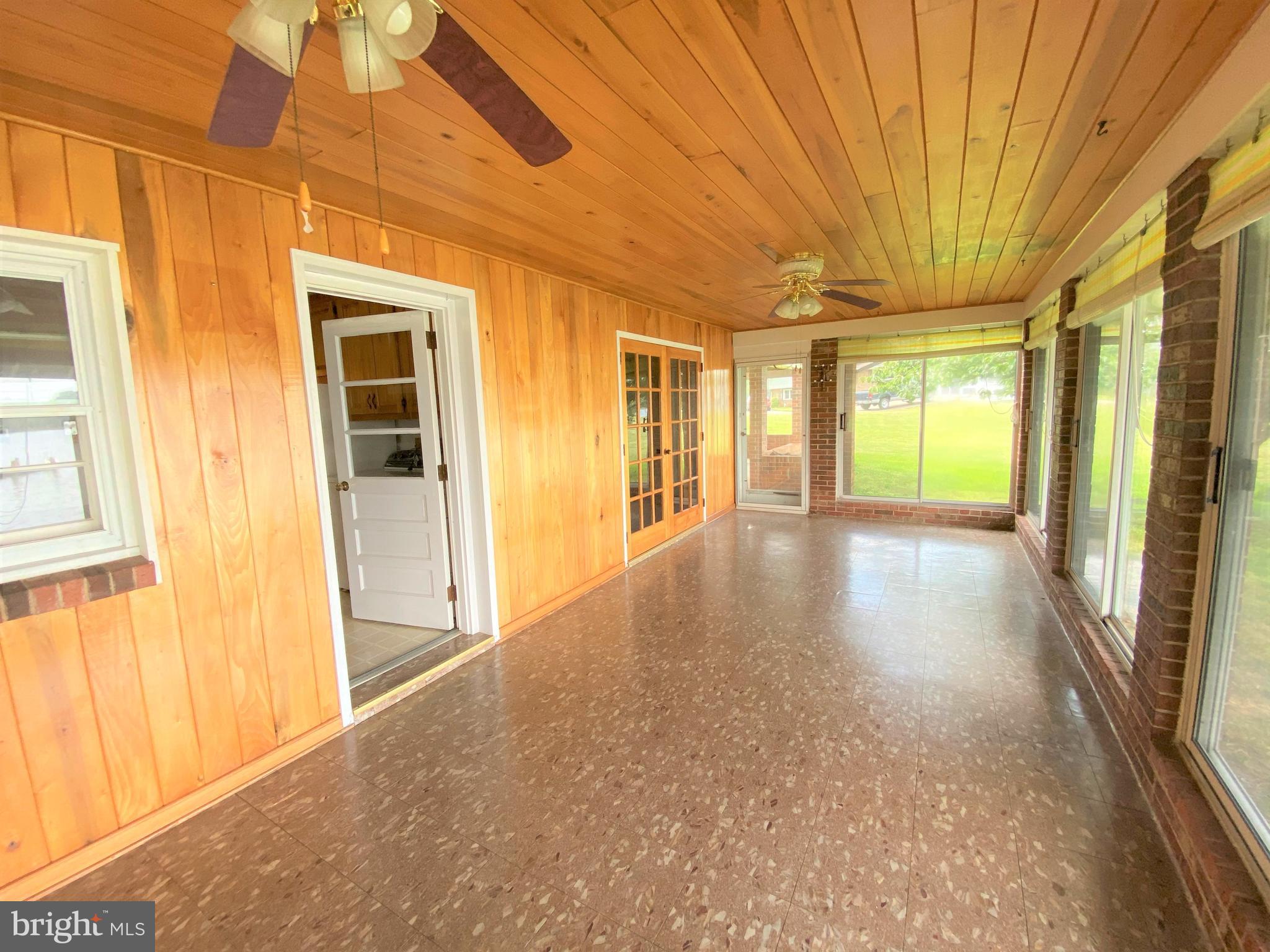 CABBAGE ALLEY - Residential