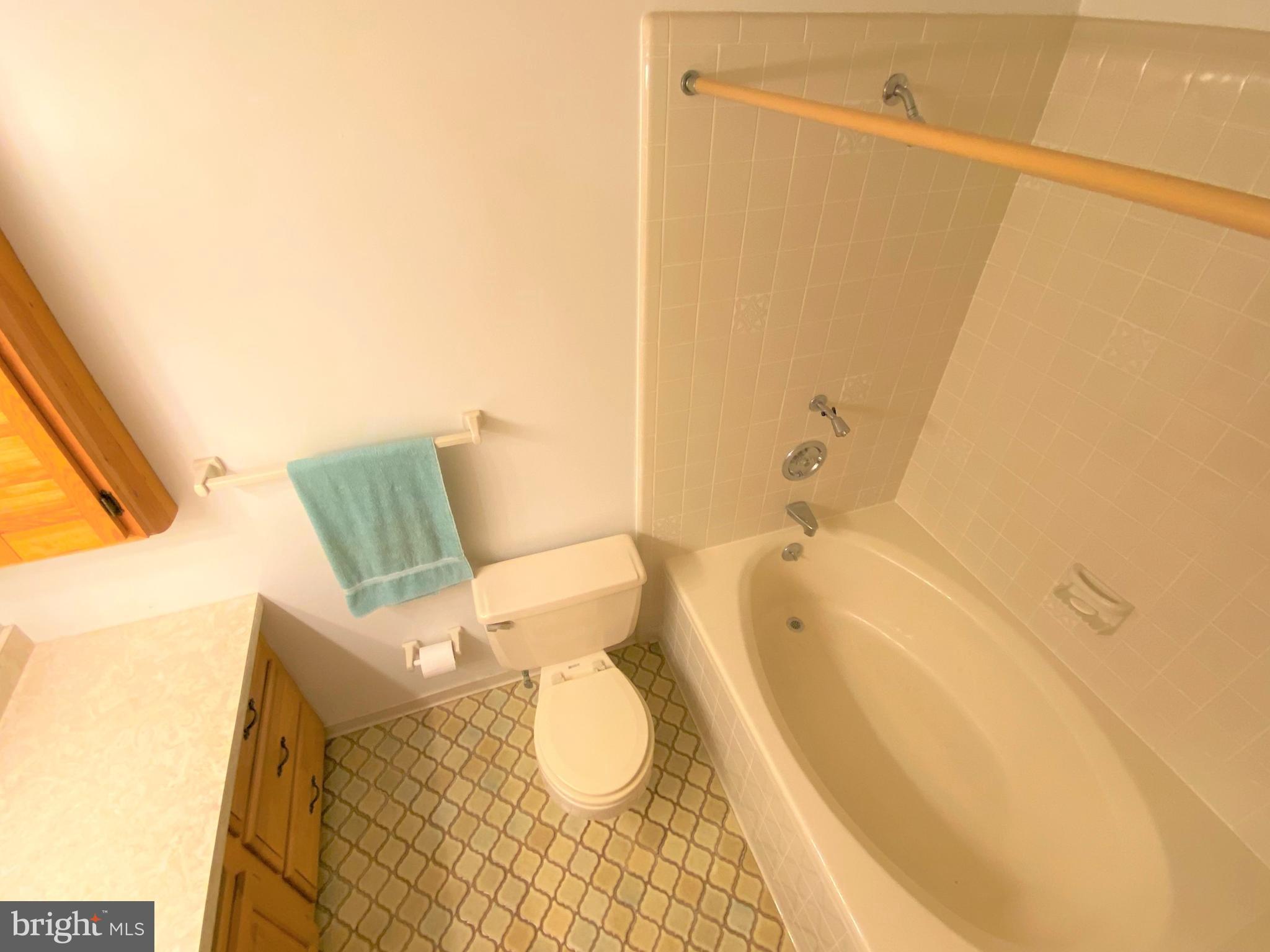 CABBAGE ALLEY - Residential