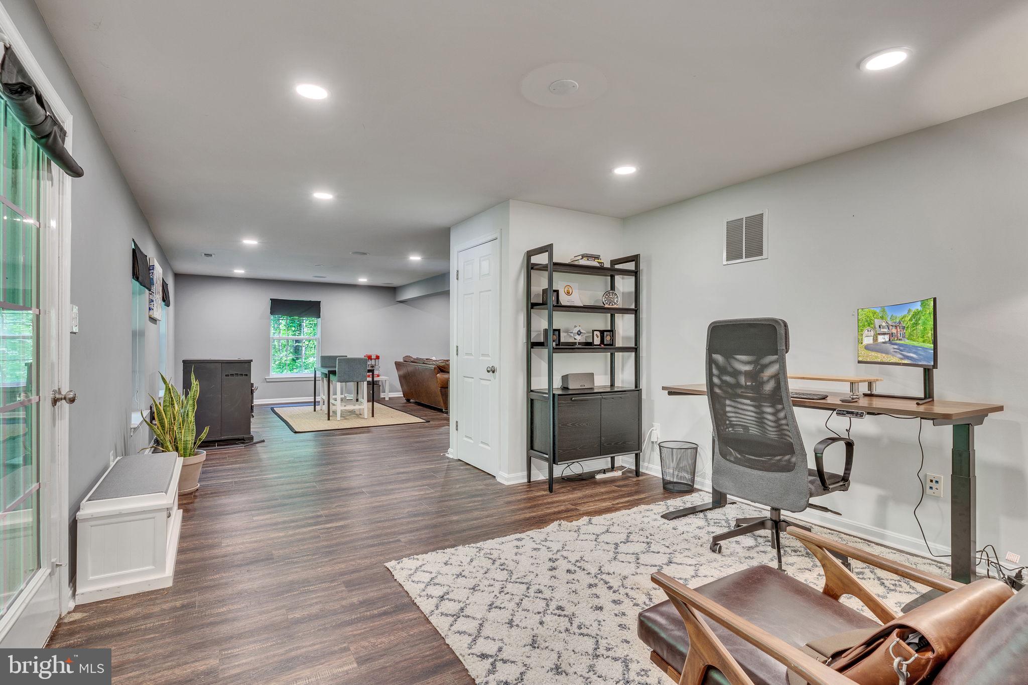 HOLBROOK ESTATES - Residential