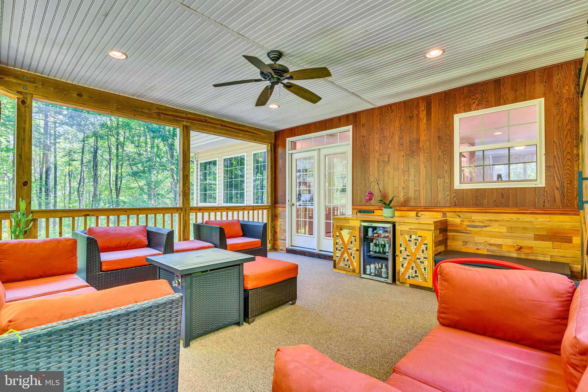 HOLBROOK ESTATES - Residential