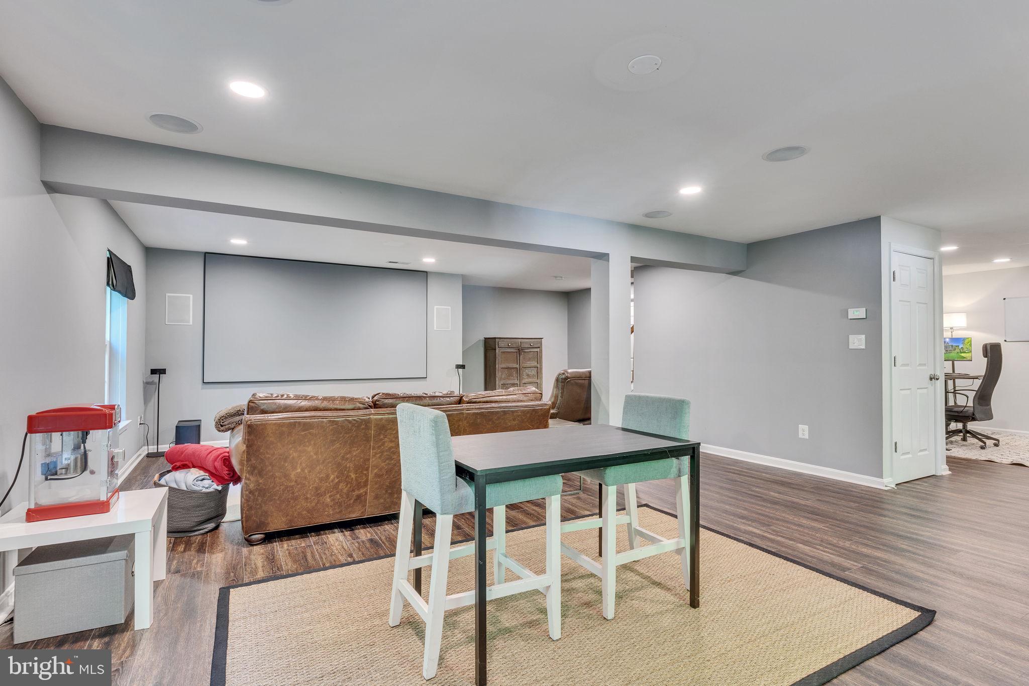 HOLBROOK ESTATES - Residential