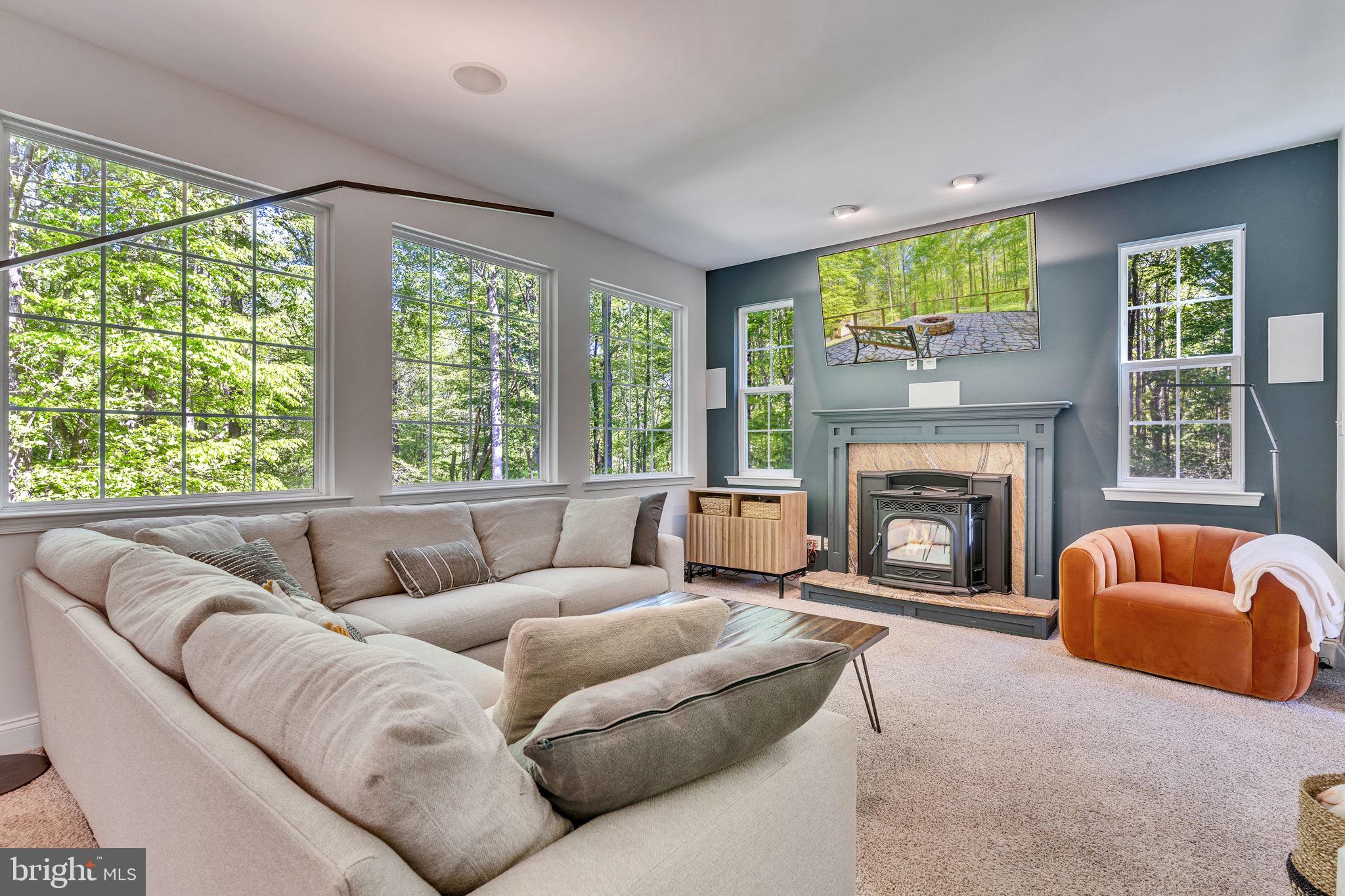 HOLBROOK ESTATES - Residential