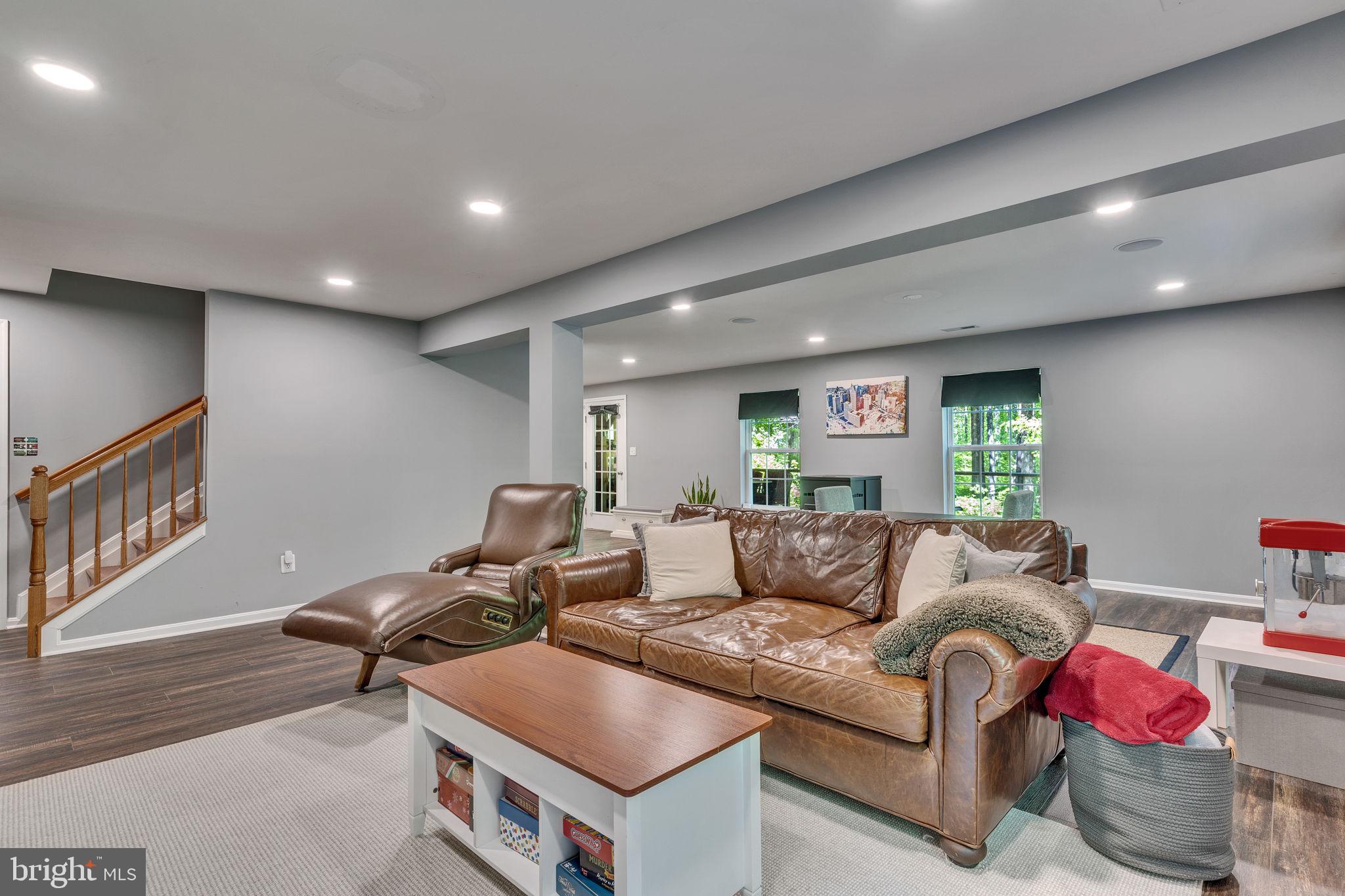 HOLBROOK ESTATES - Residential