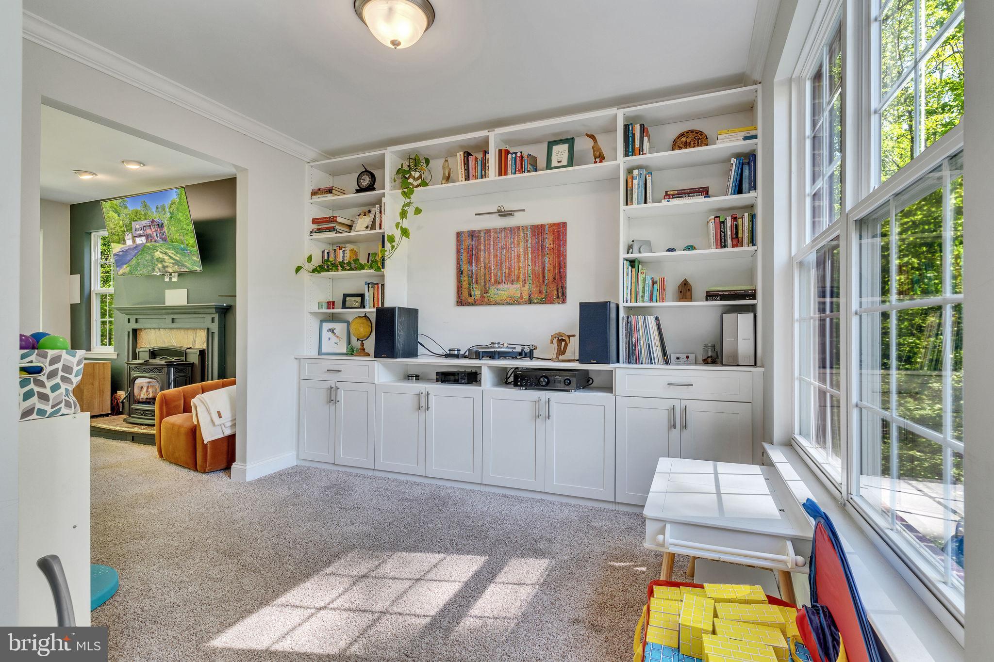 HOLBROOK ESTATES - Residential