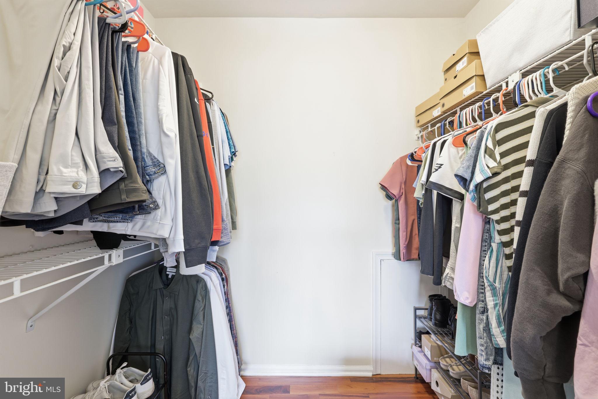 TYLER WALK - Residential