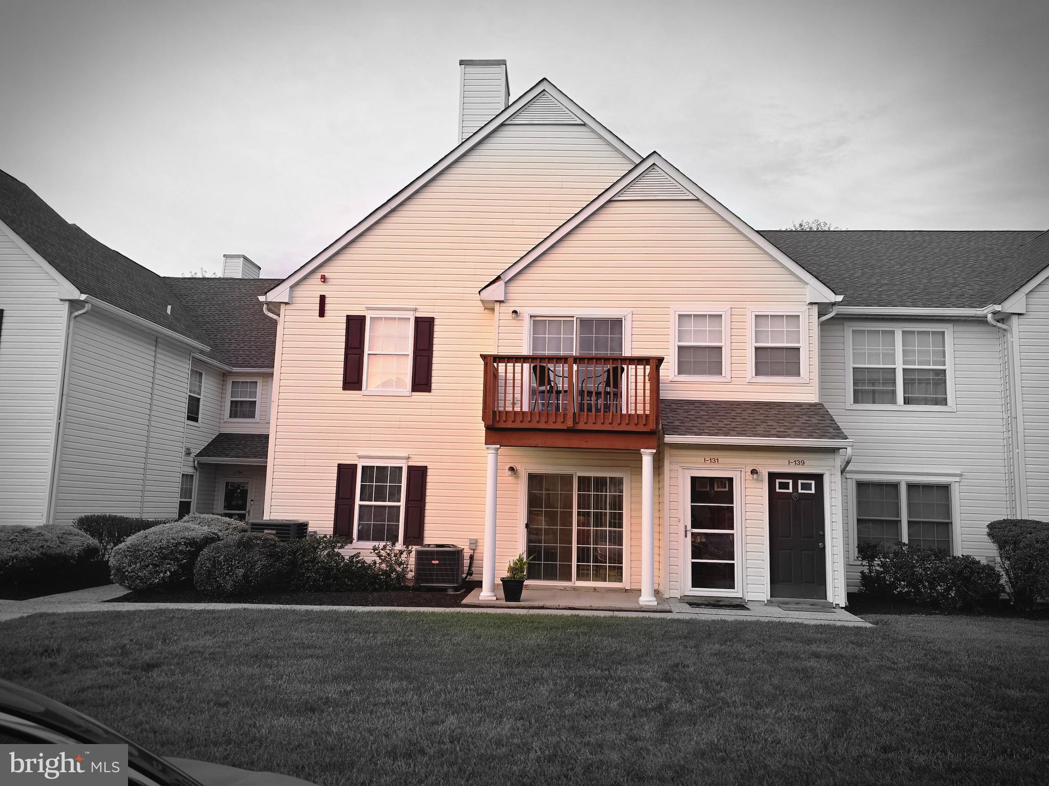 WALNUT BANK FARMS - Residential