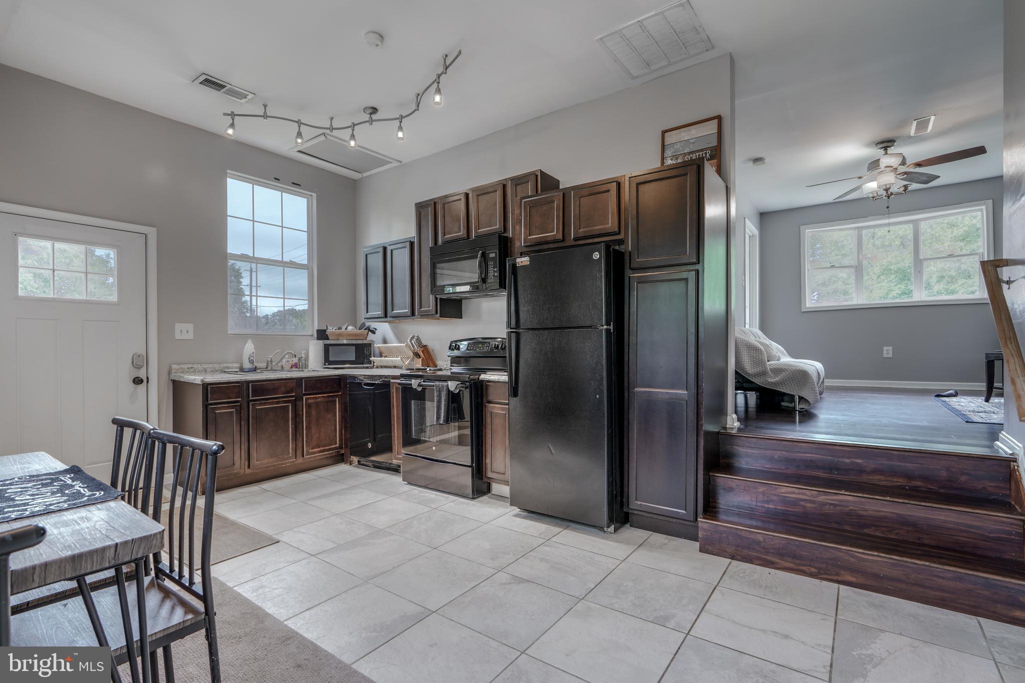 FRIENDLY - Residential