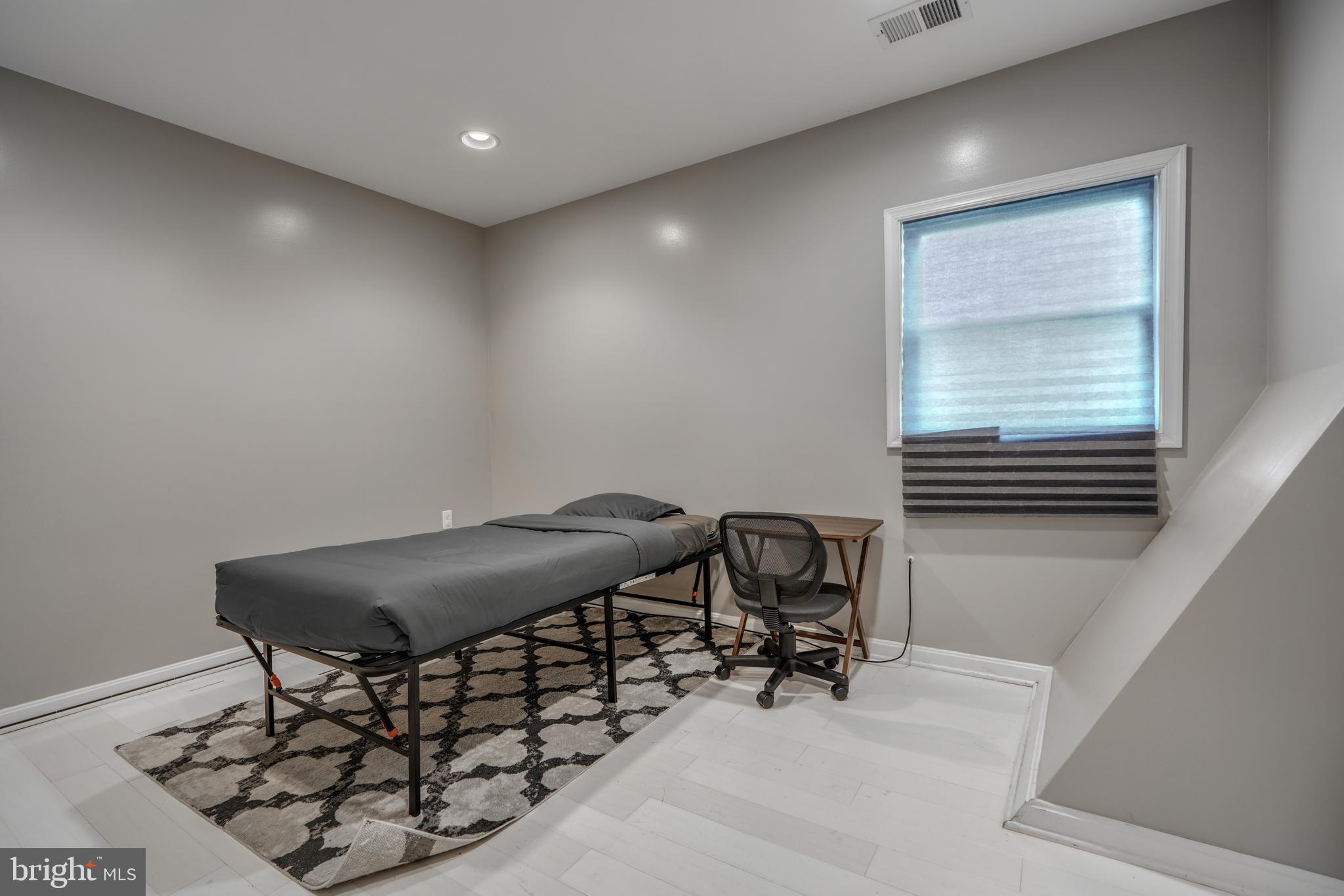 FRIENDLY - Residential