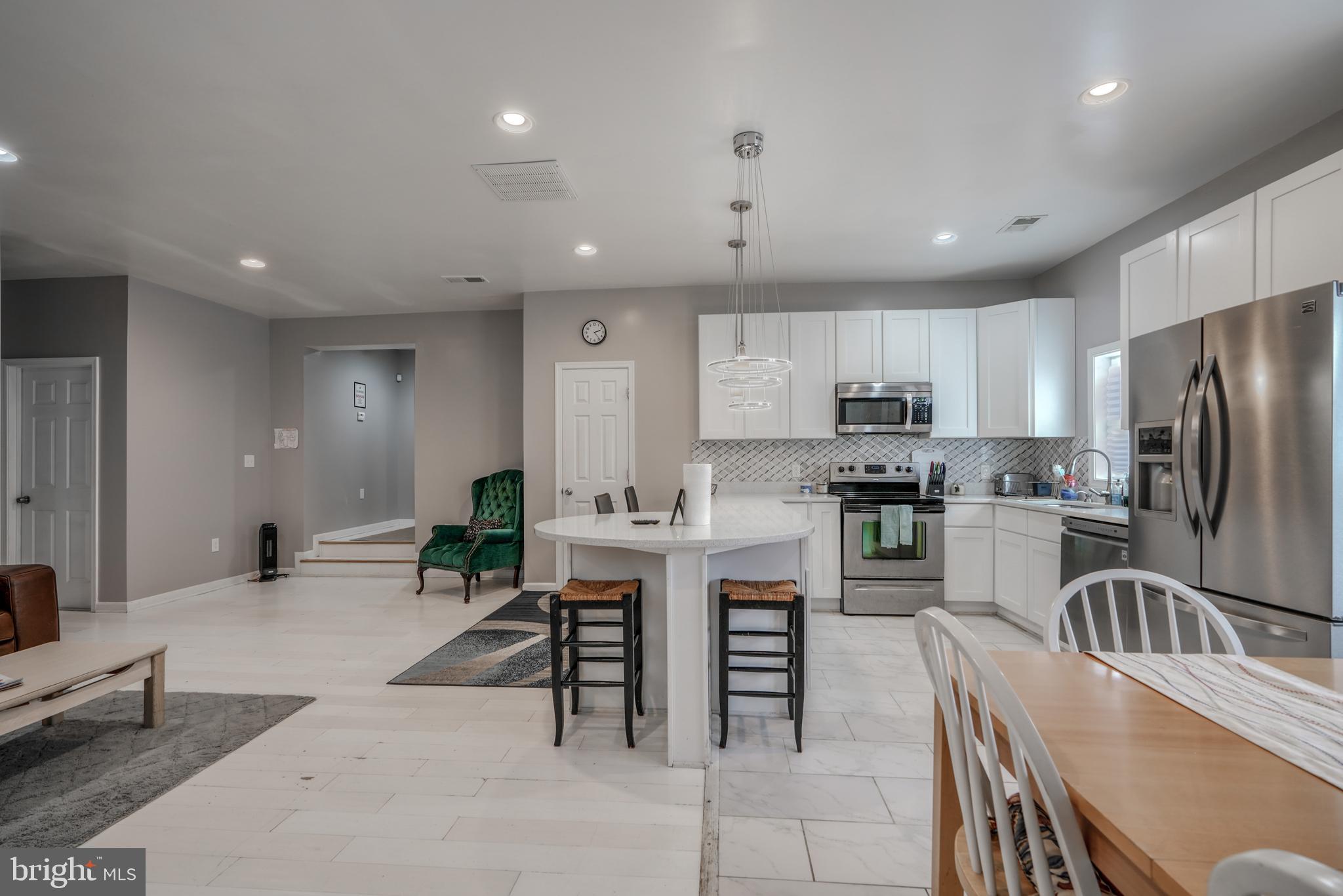 FRIENDLY - Residential