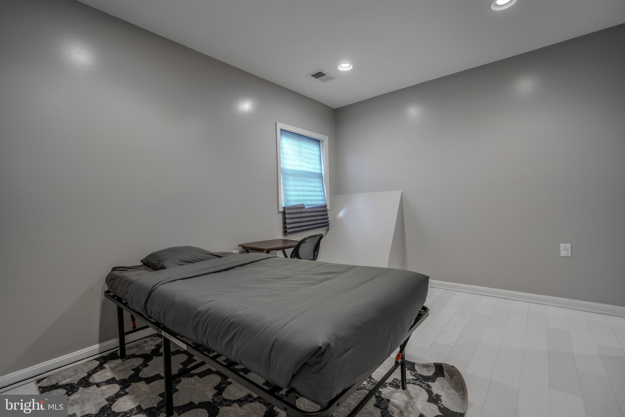 FRIENDLY - Residential