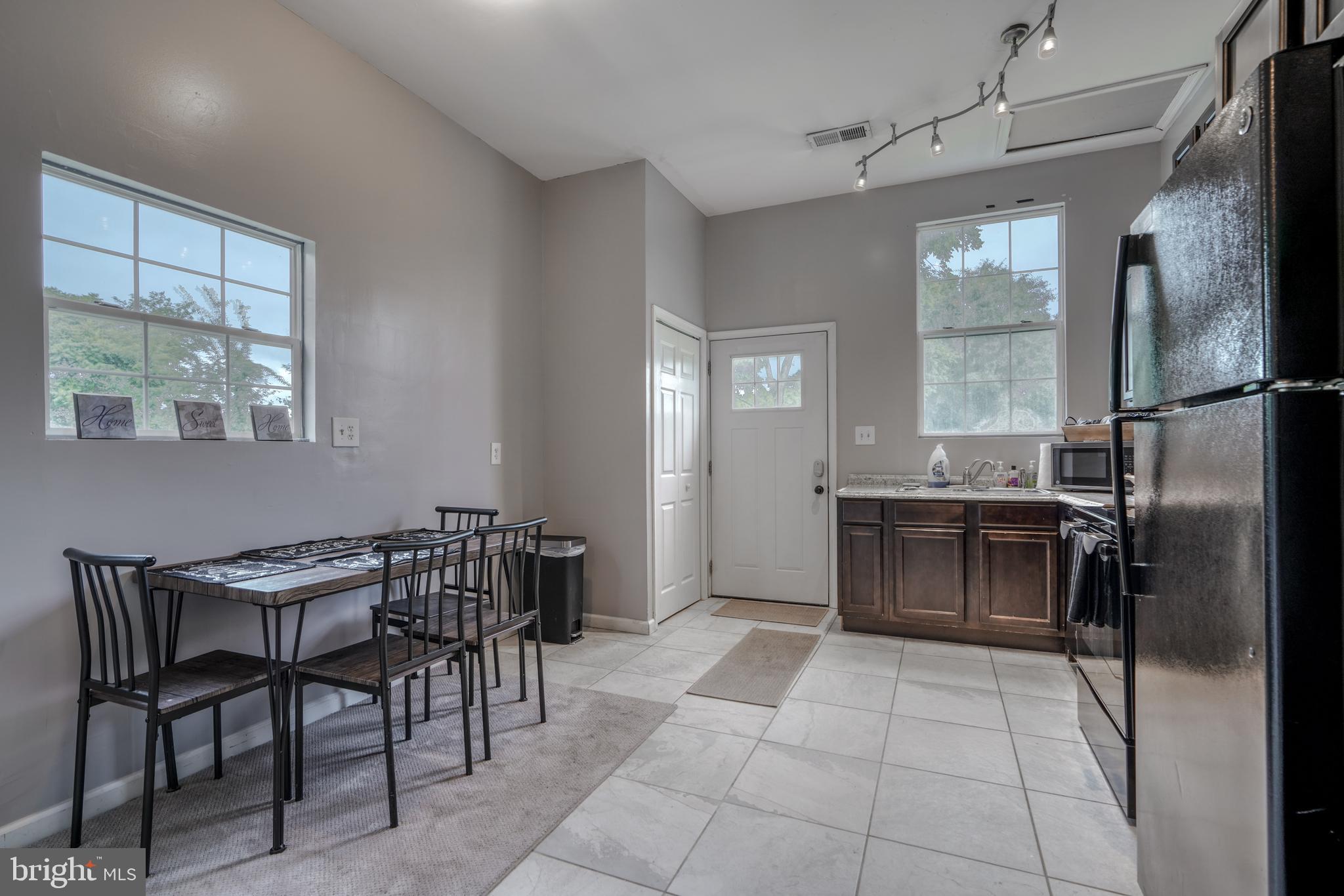 FRIENDLY - Residential