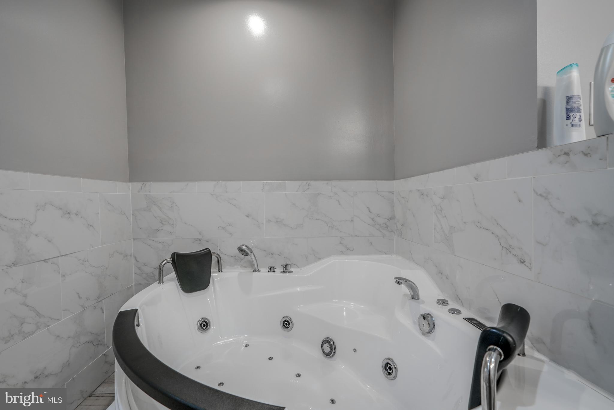 FRIENDLY - Residential