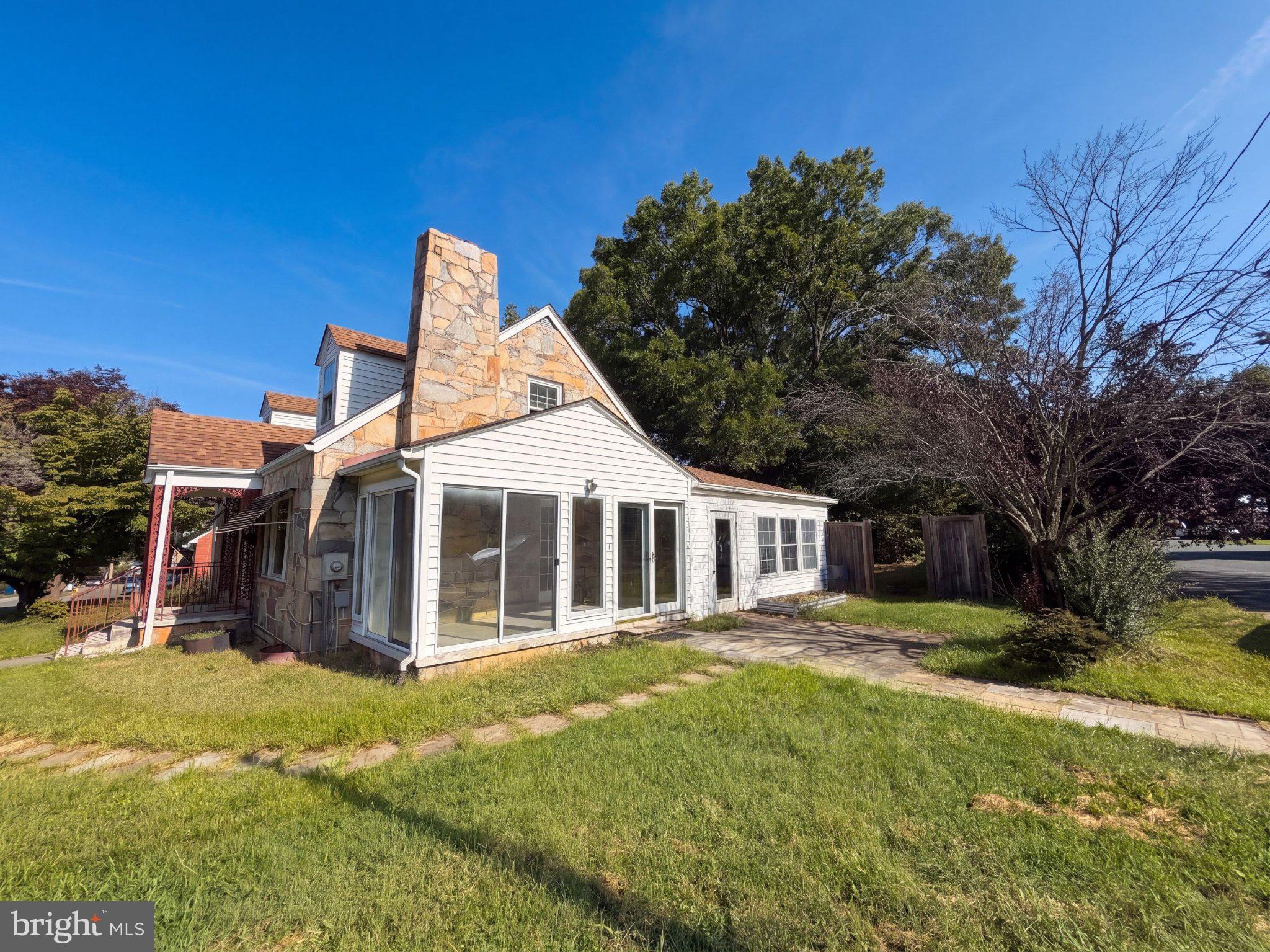 38 S MARSHALL STREET
