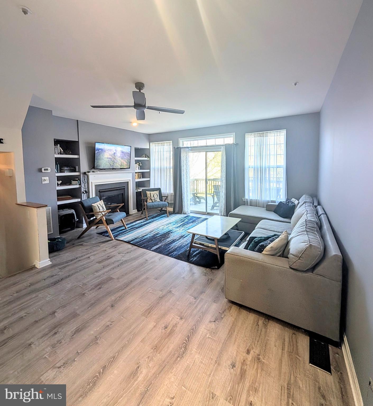 RIDGEFIELD - Residential