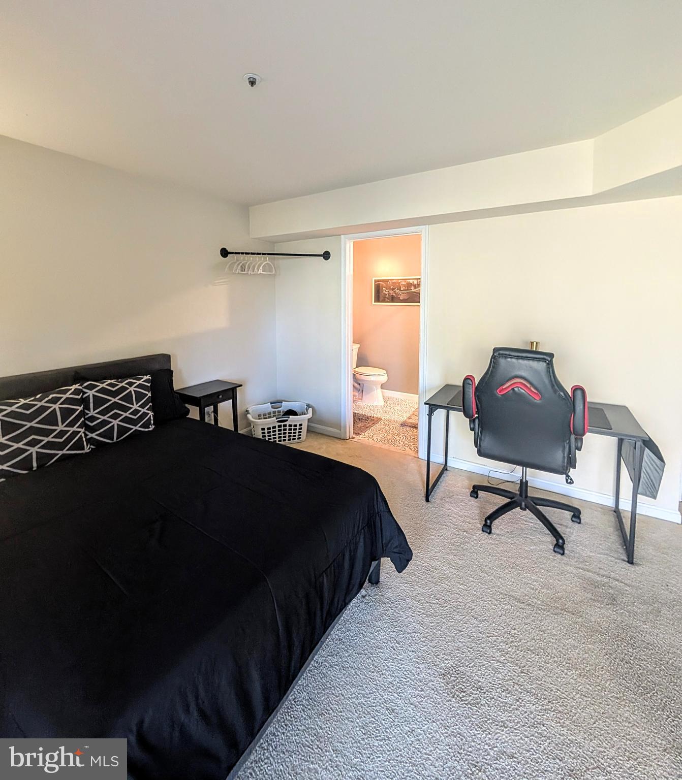 RIDGEFIELD - Residential