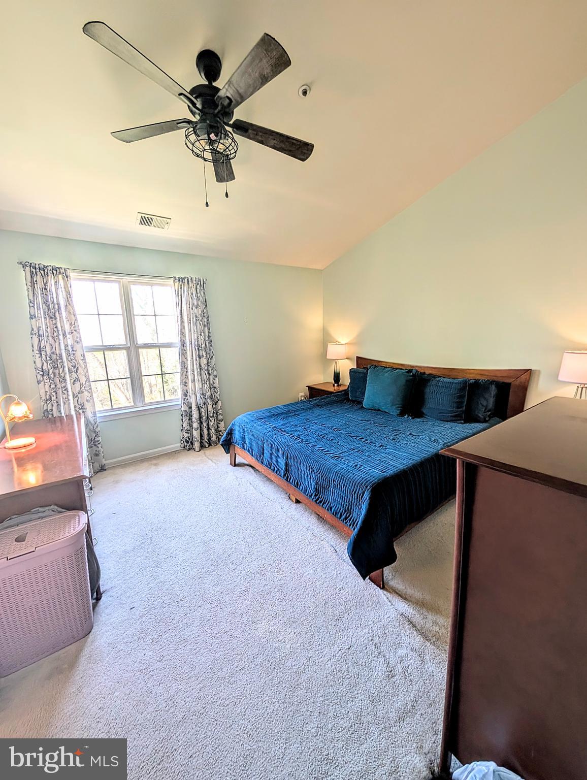 RIDGEFIELD - Residential