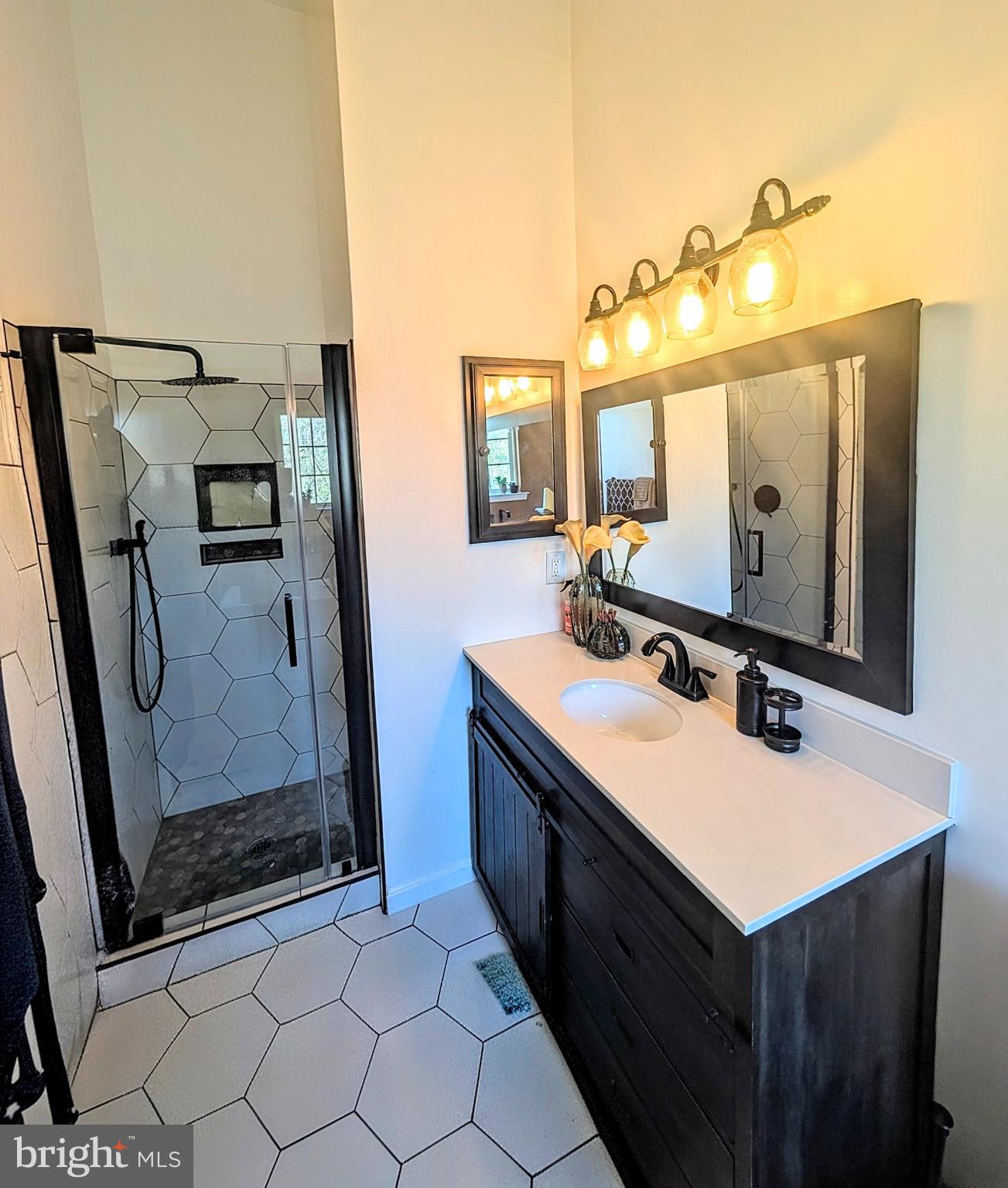 RIDGEFIELD - Residential