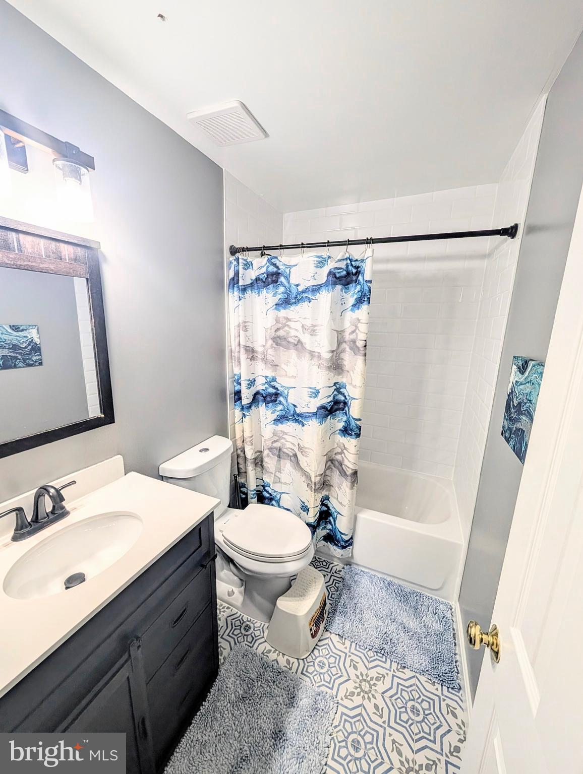 RIDGEFIELD - Residential