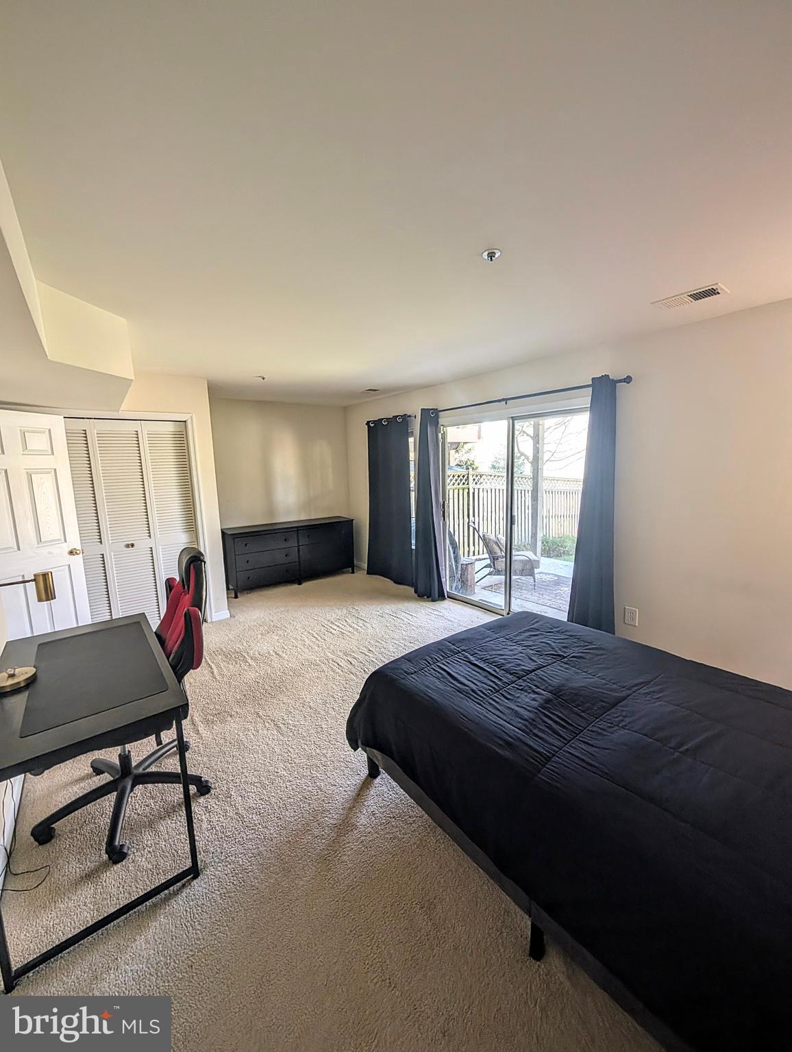 RIDGEFIELD - Residential