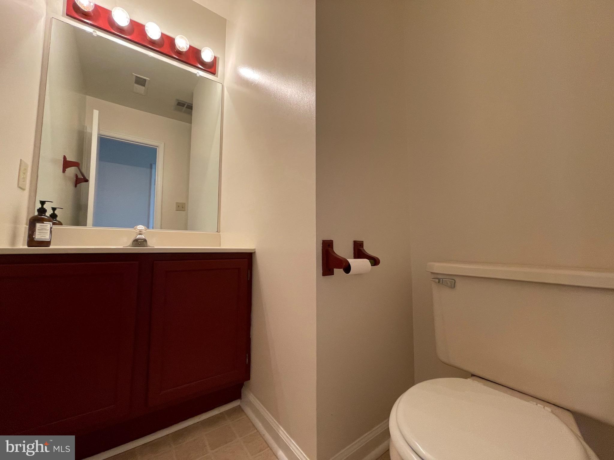 VILLAGES OF SALEM STATION - Residential Lease