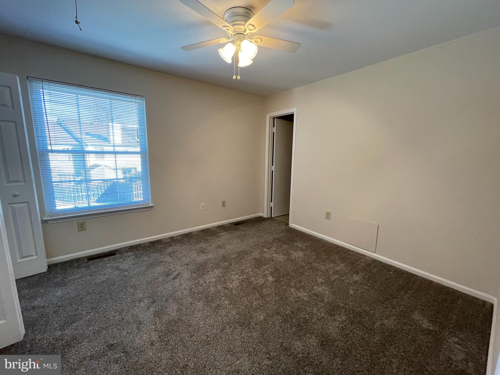 VILLAGES OF SALEM STATION - Residential Lease