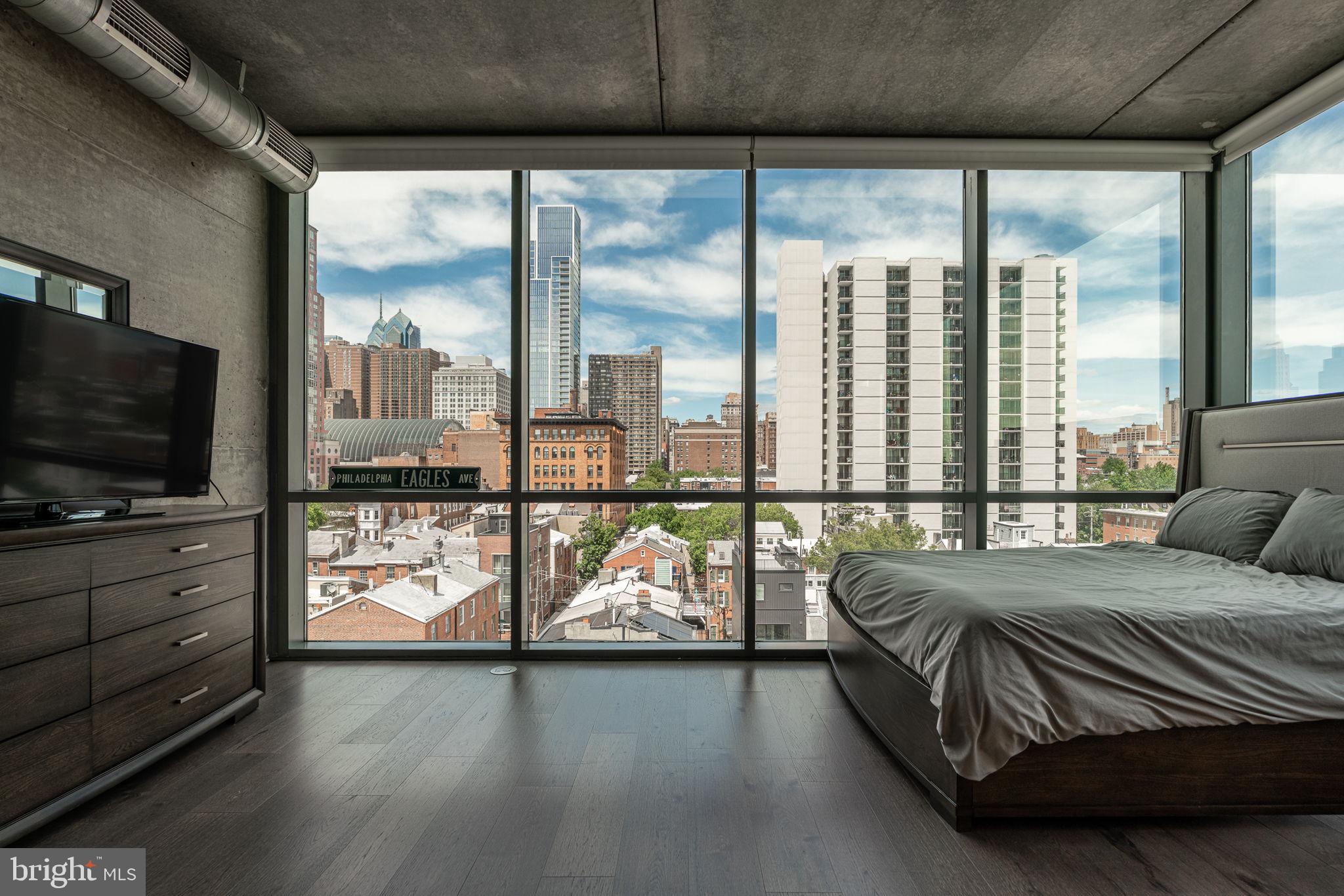 AVENUE OF THE ARTS - Residential