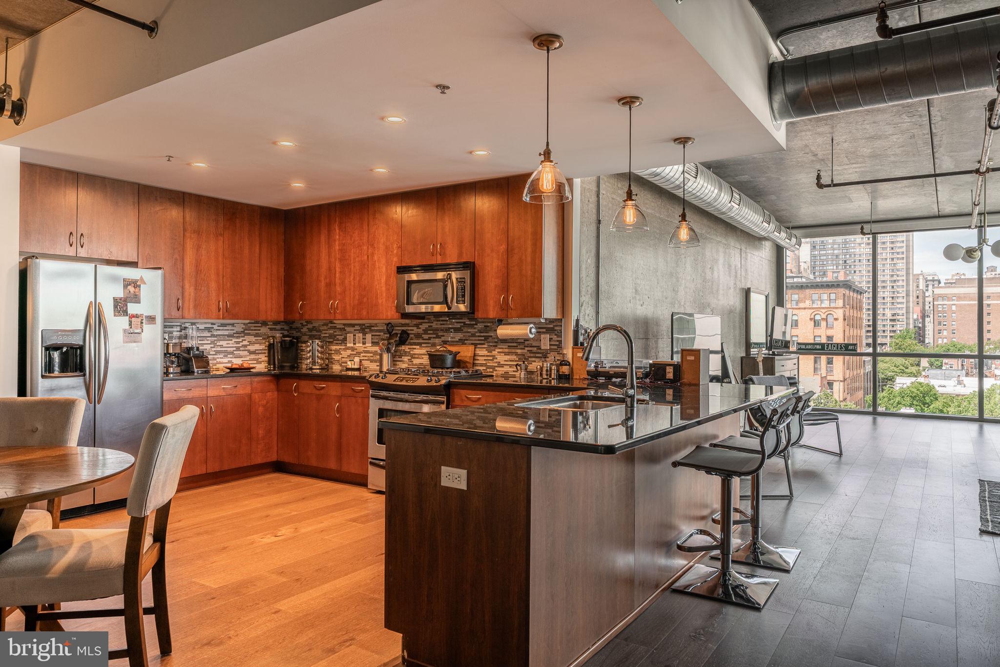 AVENUE OF THE ARTS - Residential