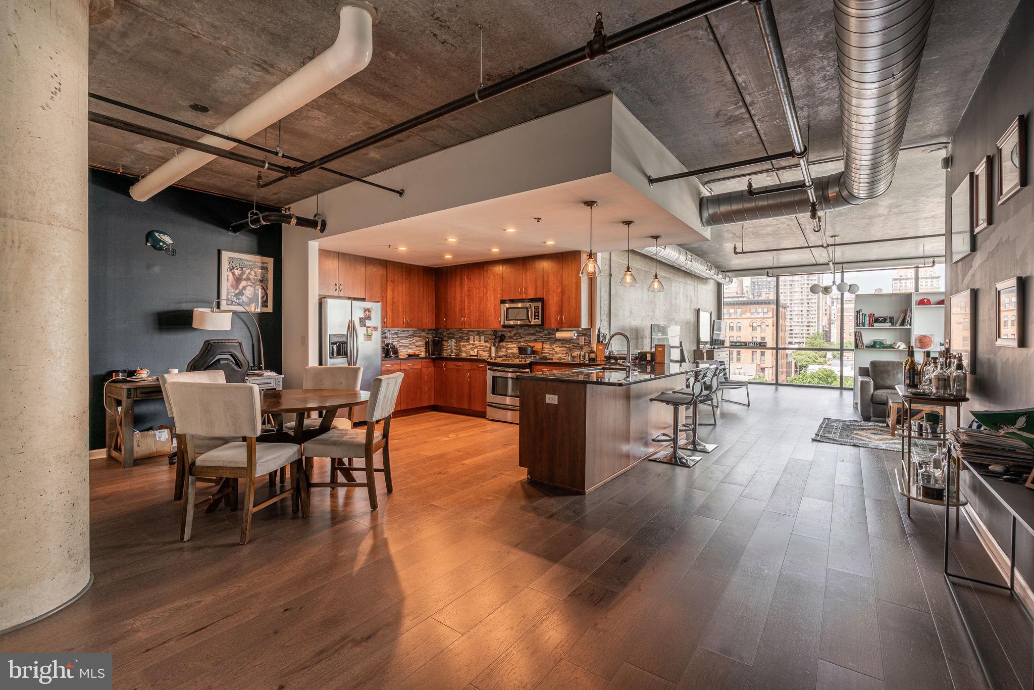 AVENUE OF THE ARTS - Residential