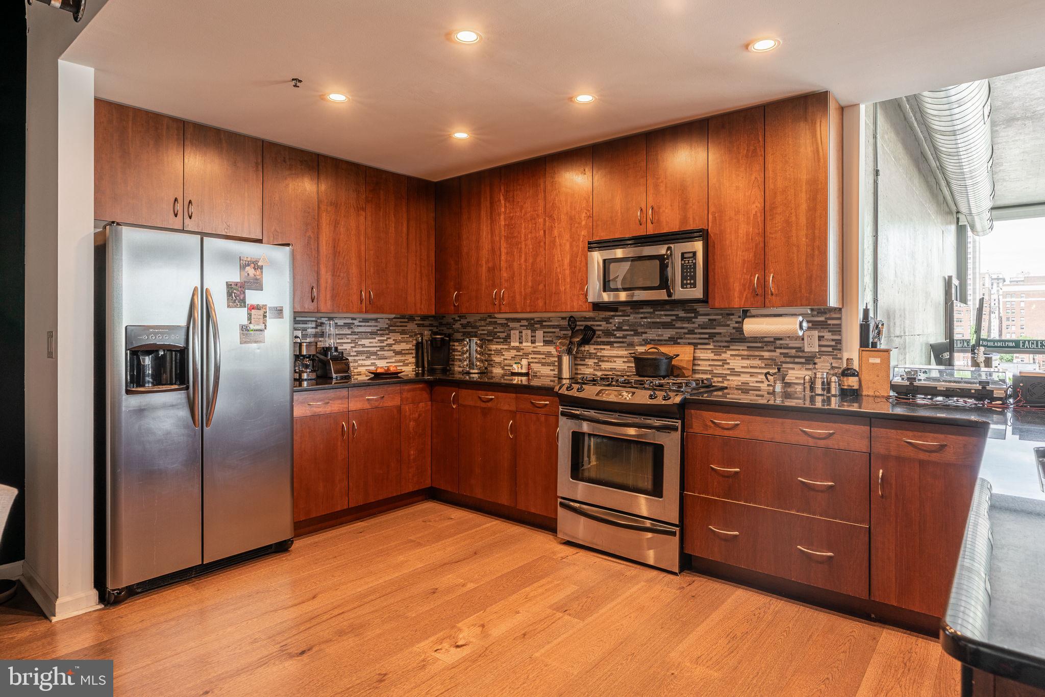 AVENUE OF THE ARTS - Residential