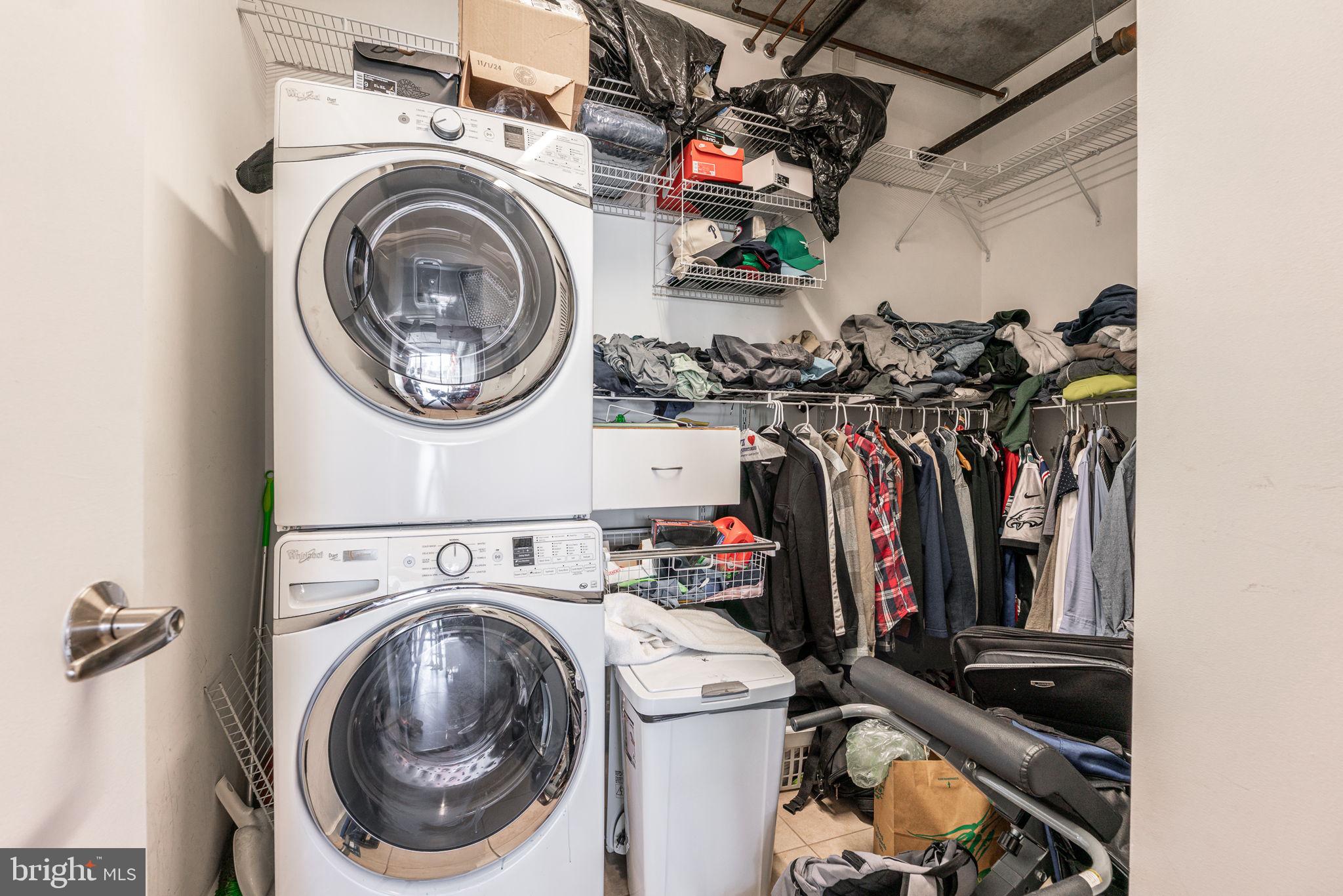 AVENUE OF THE ARTS - Residential