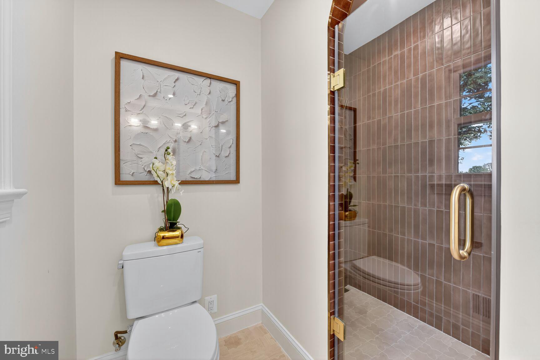 LAWYERS NORTH - Residential