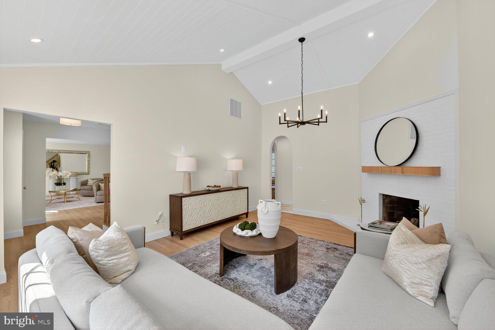 LAWYERS NORTH - Residential