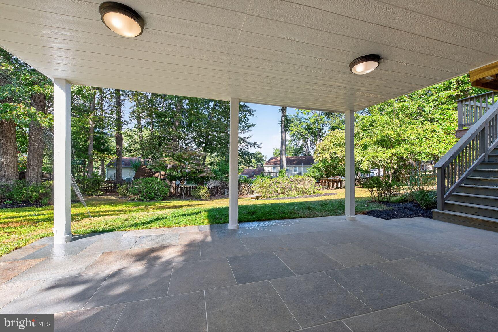 LAWYERS NORTH - Residential