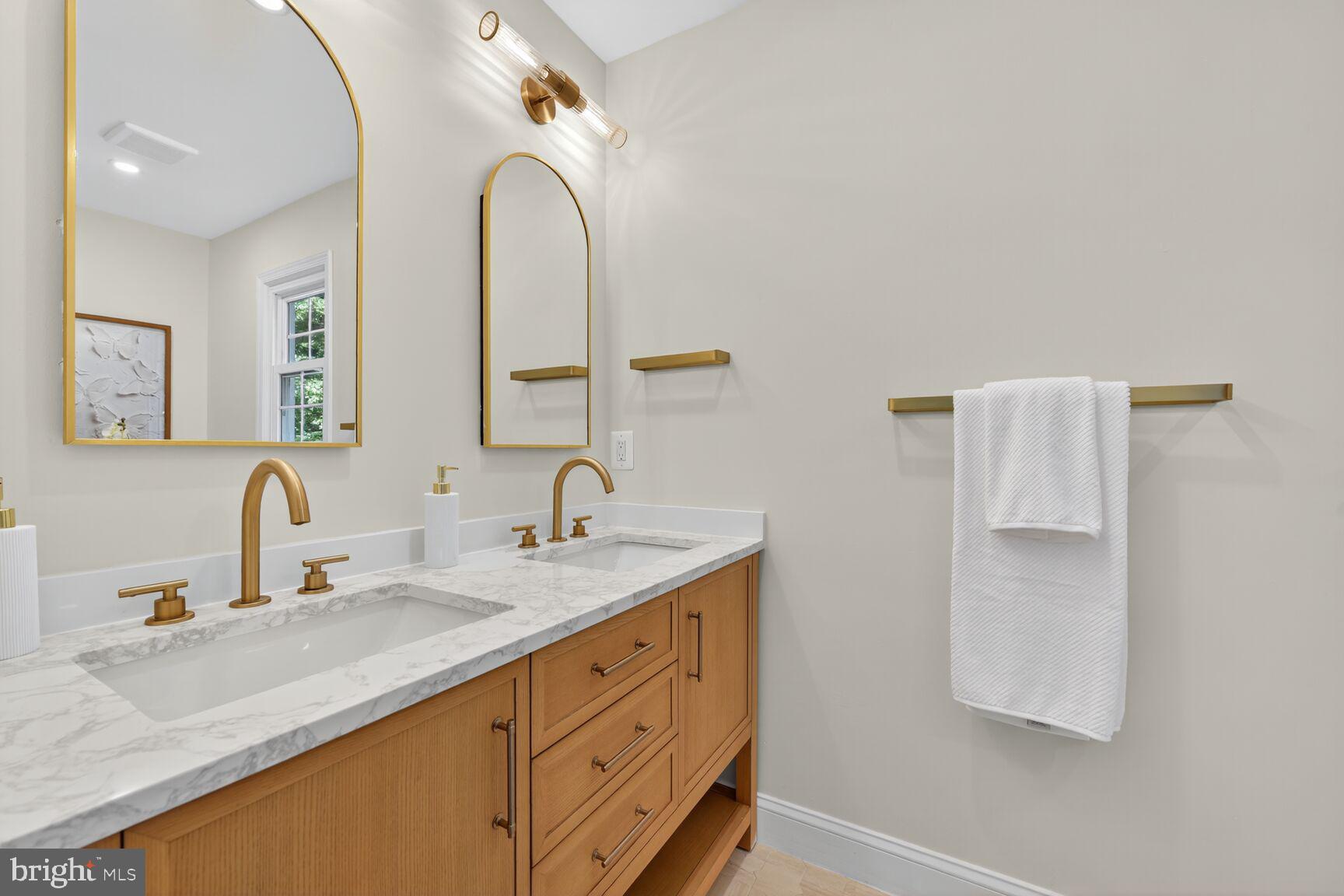 LAWYERS NORTH - Residential