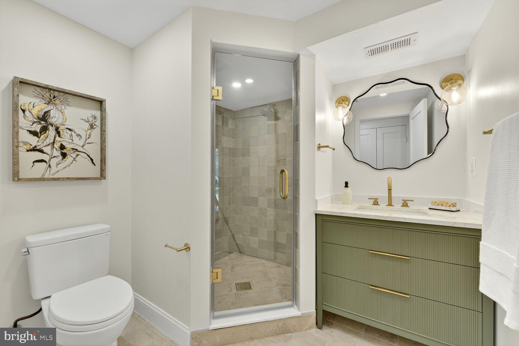 LAWYERS NORTH - Residential