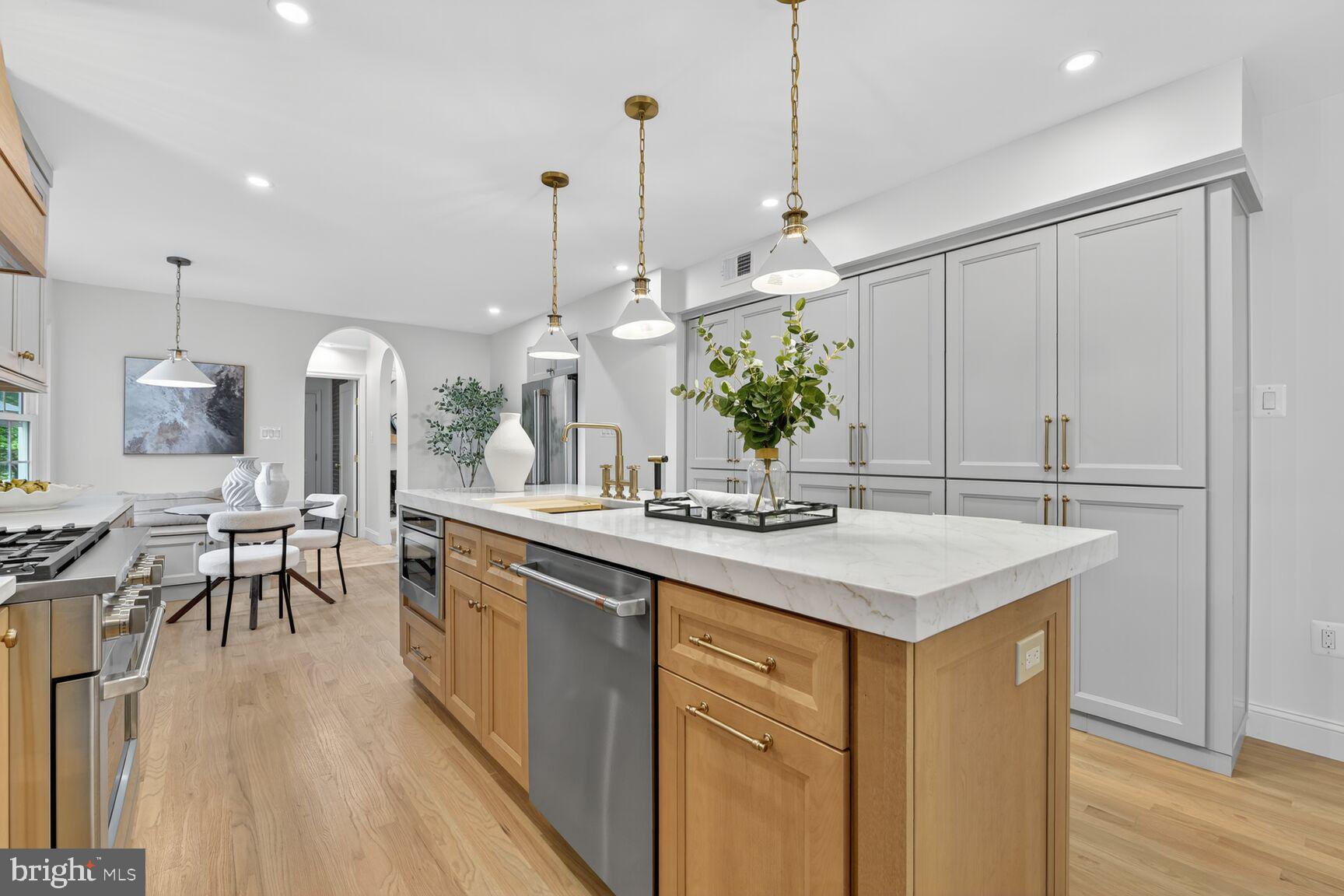 LAWYERS NORTH - Residential