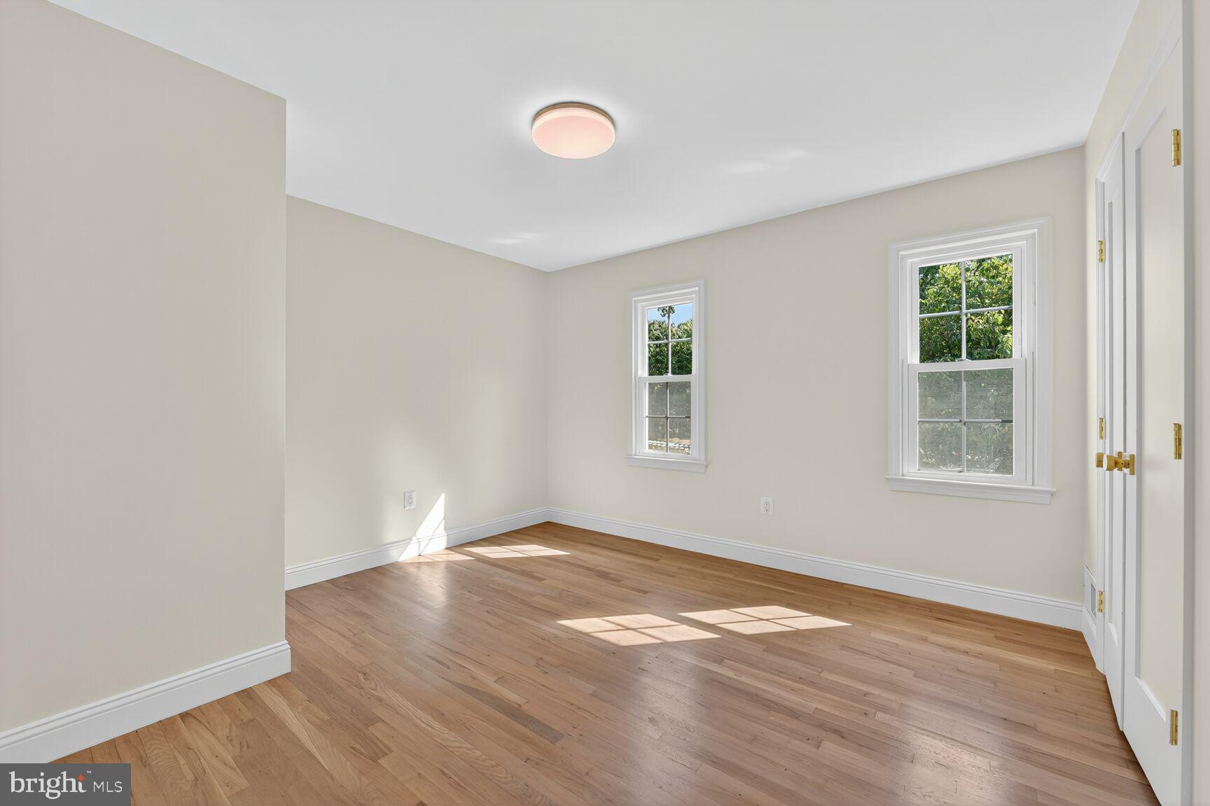 LAWYERS NORTH - Residential