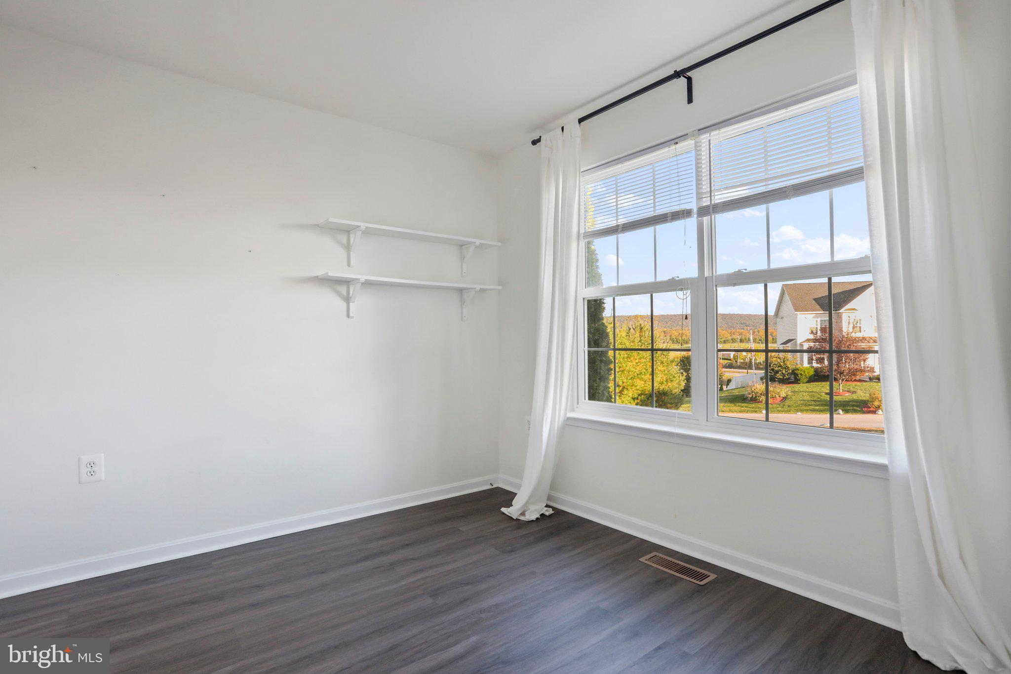 SHERIDAN ESTATES - Residential