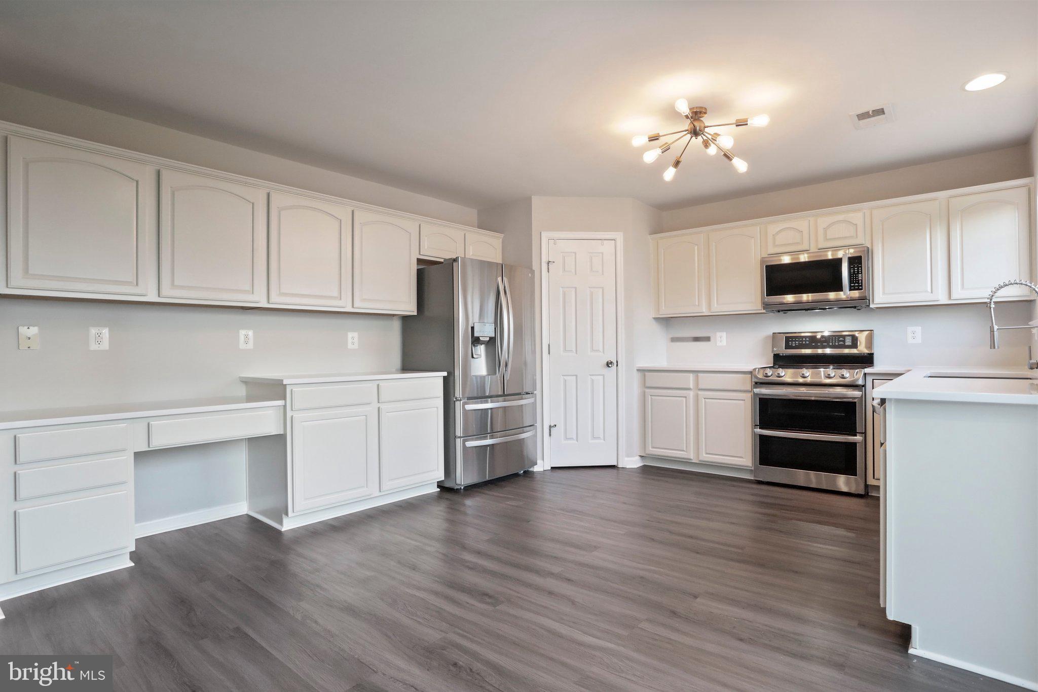 SHERIDAN ESTATES - Residential