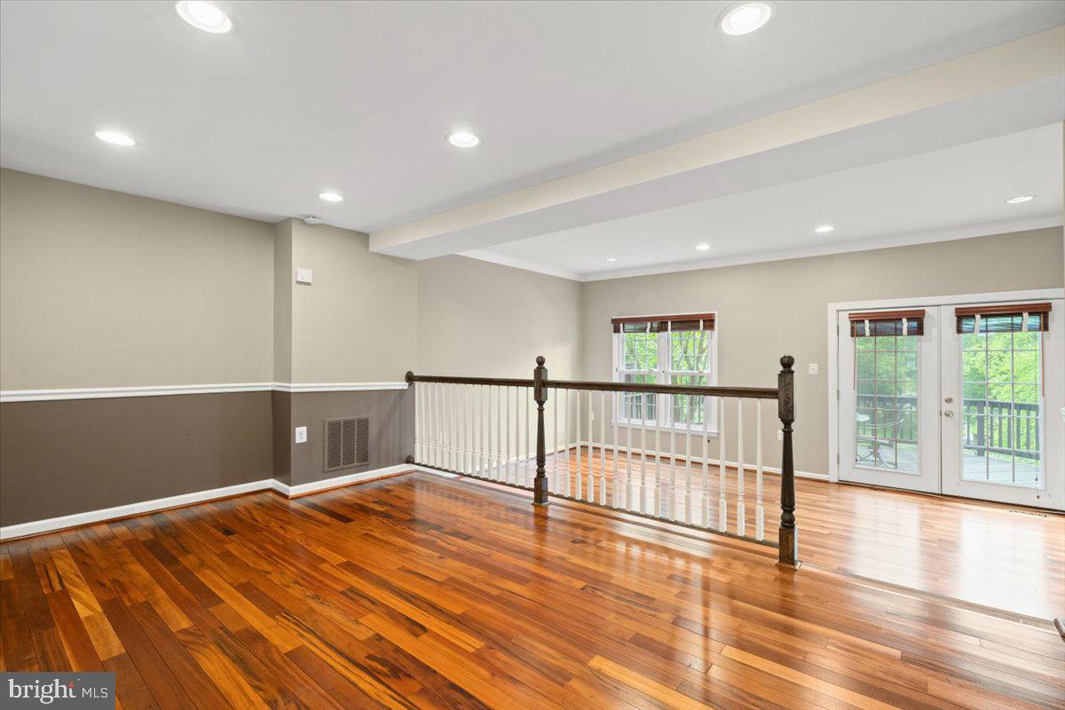 PINECREST - Residential Lease