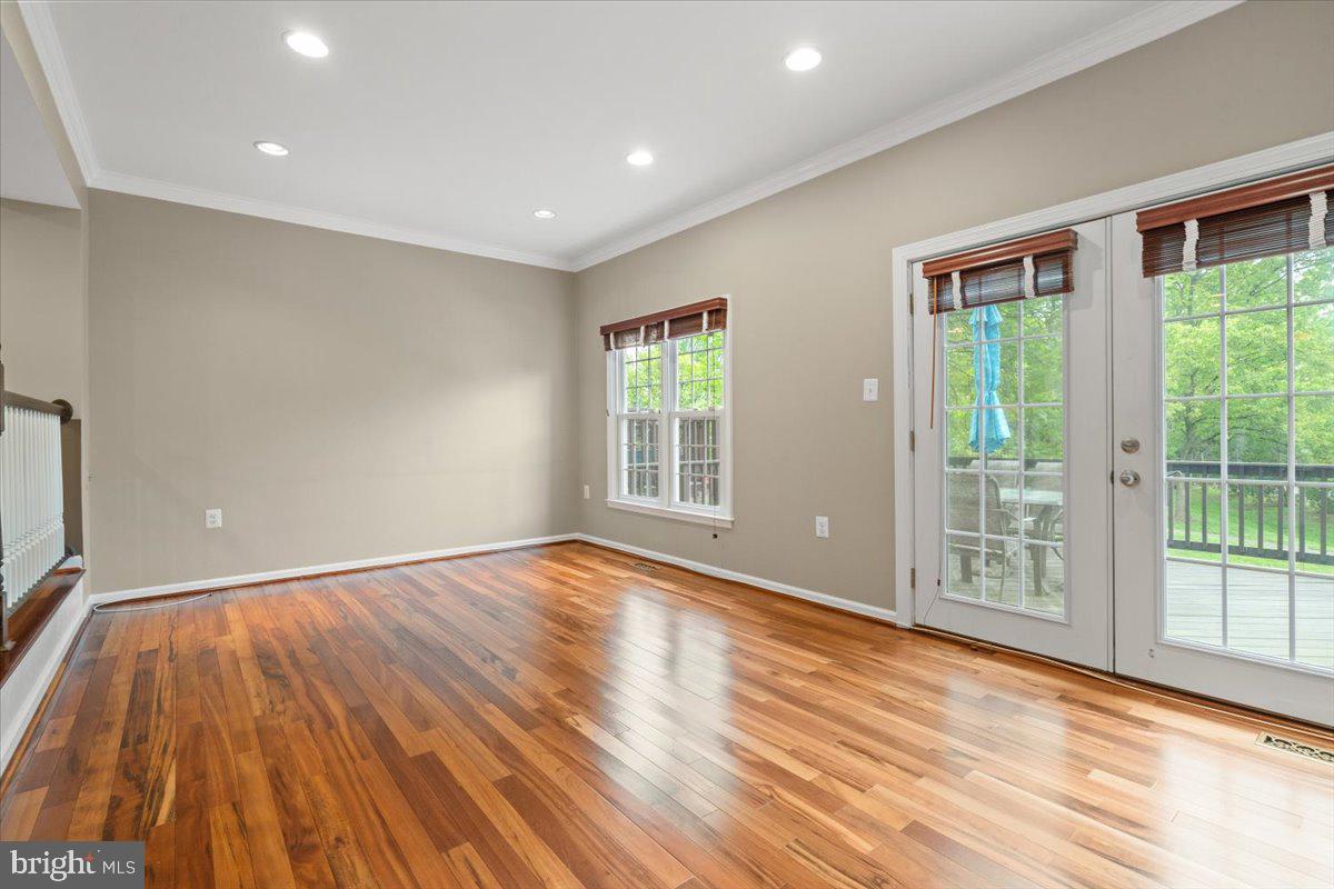 PINECREST - Residential Lease