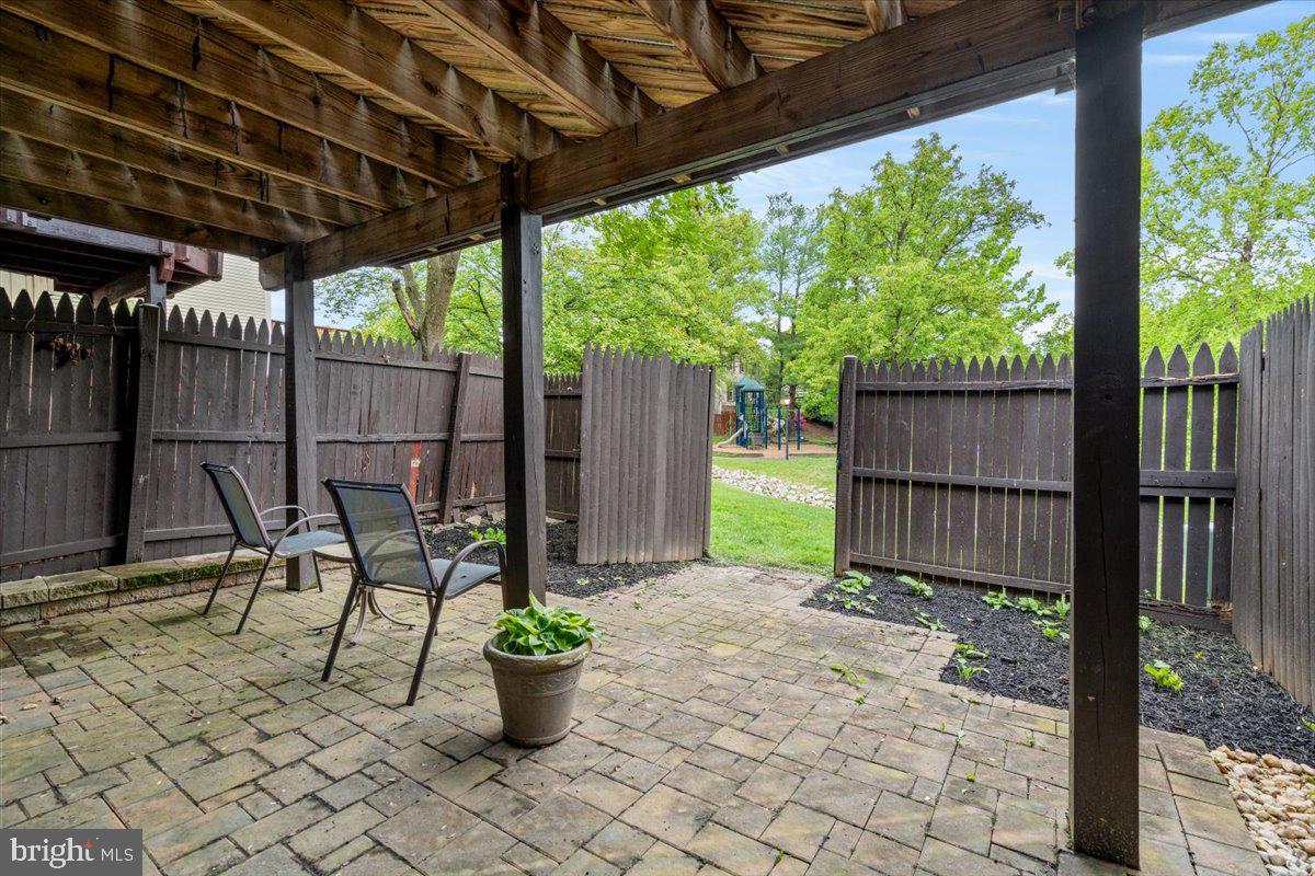 PINECREST - Residential Lease