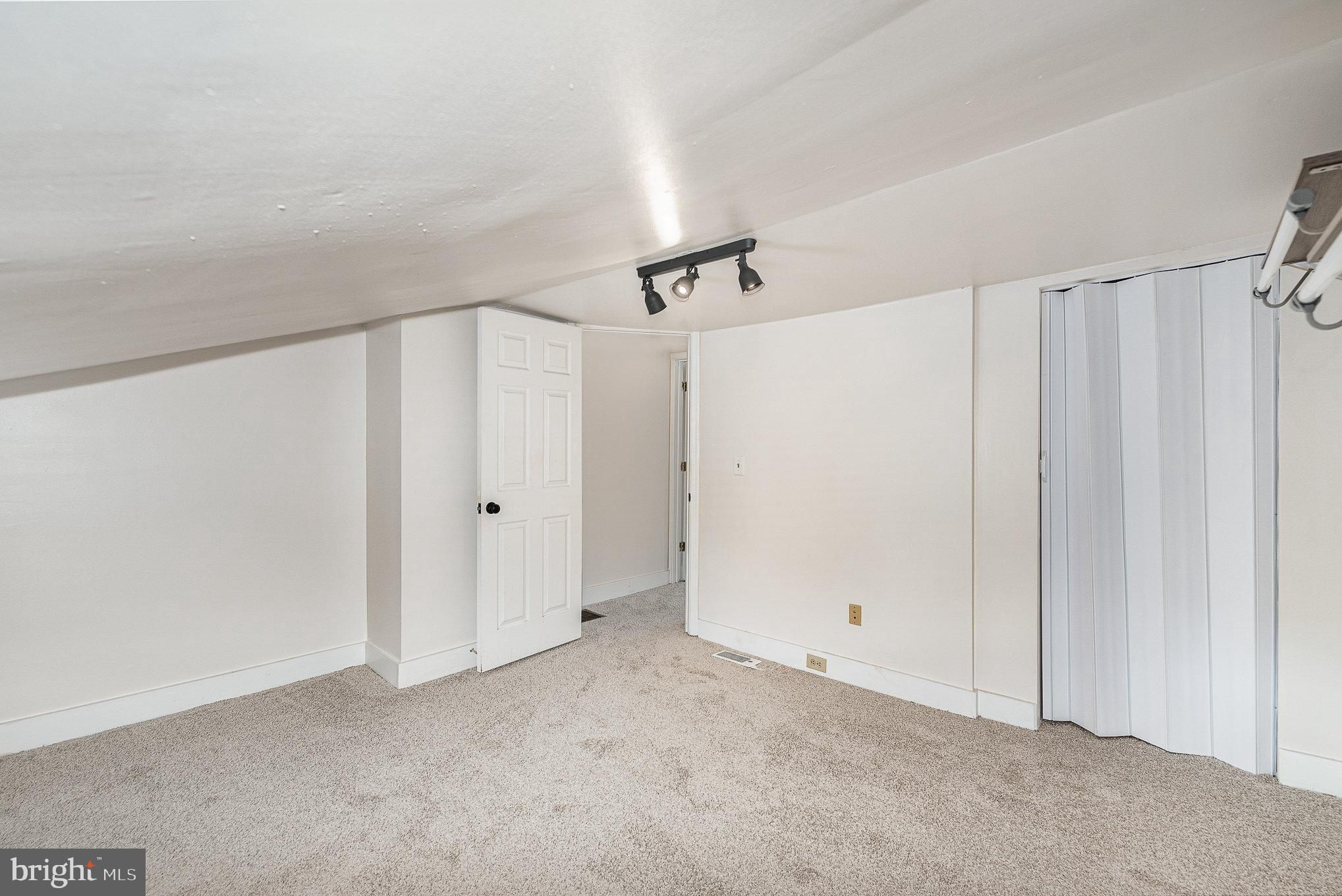 RIDGELY'S DELIGHT - Residential