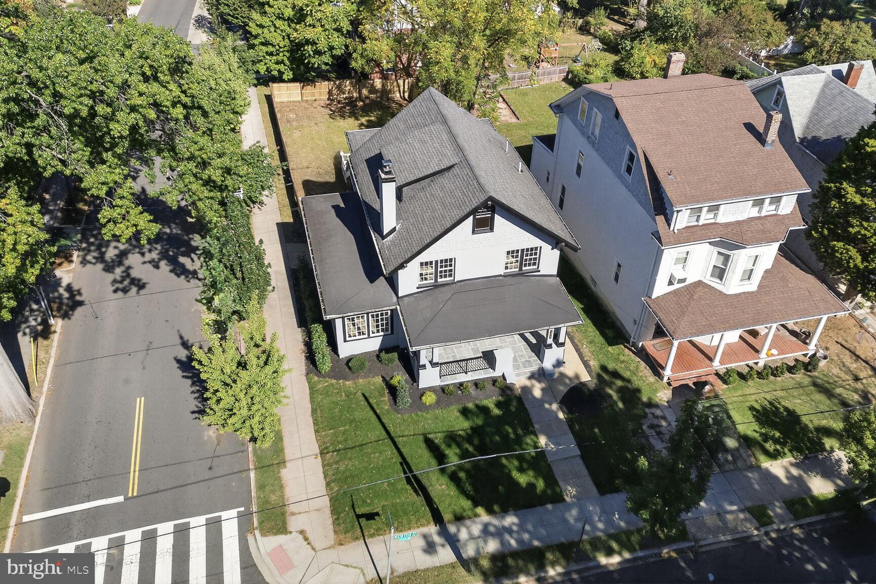 1400 NEWTON STREET NE