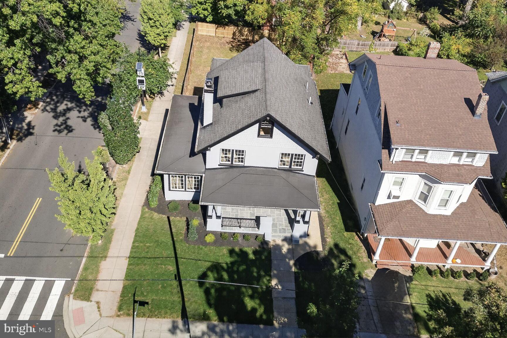 1400 NEWTON STREET NE