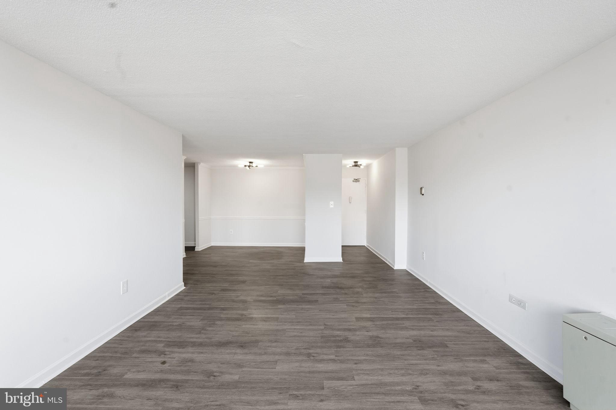 THE CARLTON - Residential