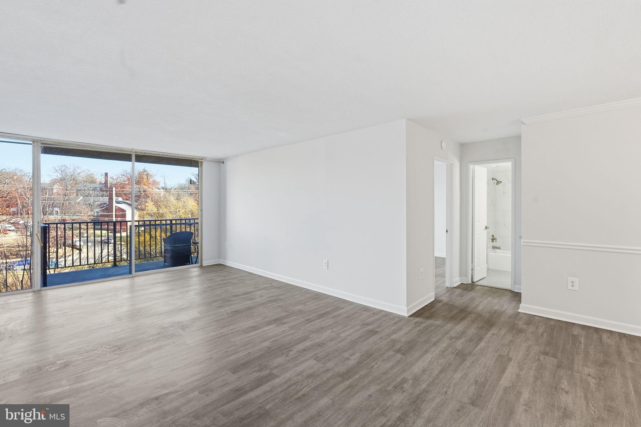 THE CARLTON - Residential