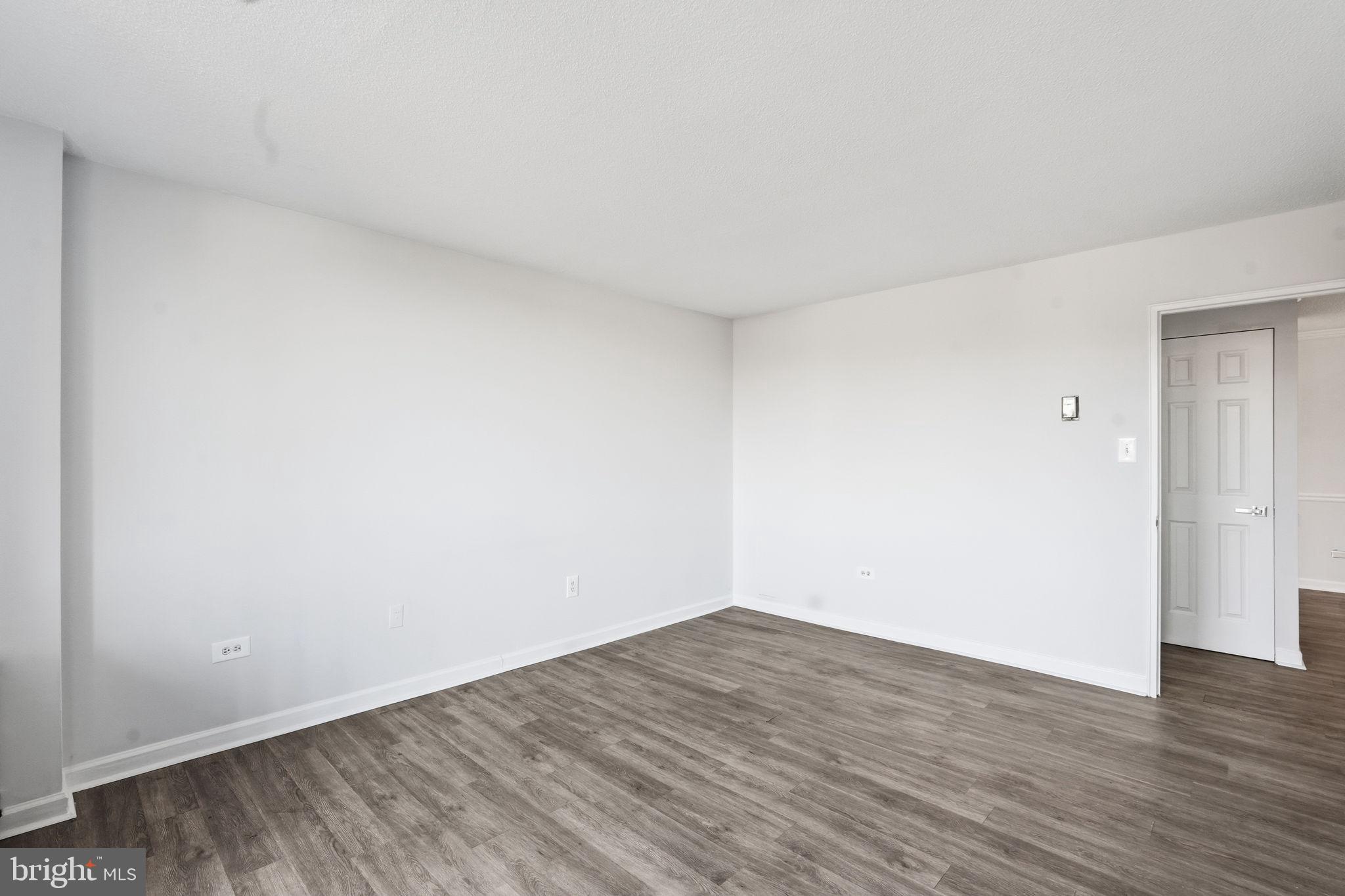 THE CARLTON - Residential